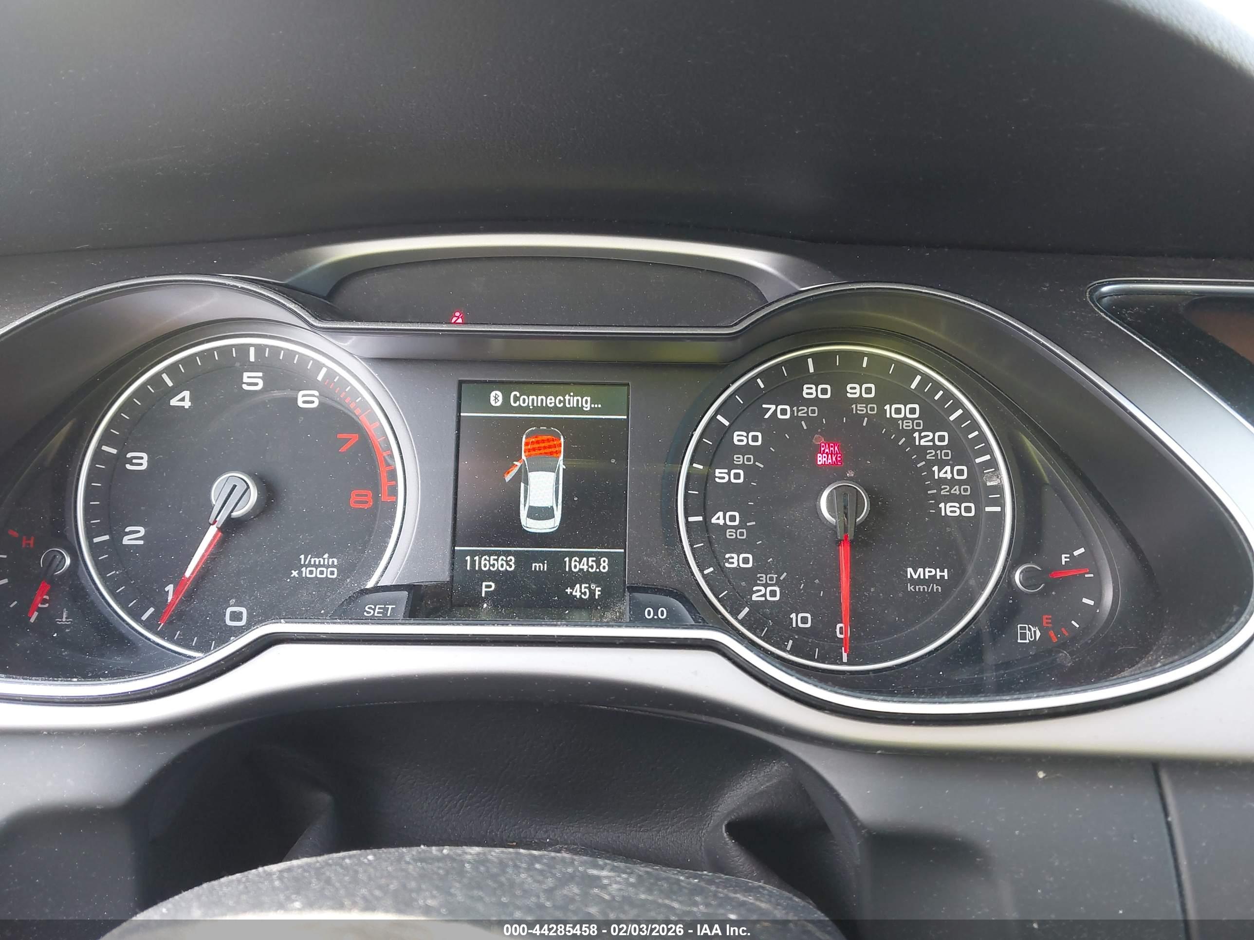 AUDI A4 image 7