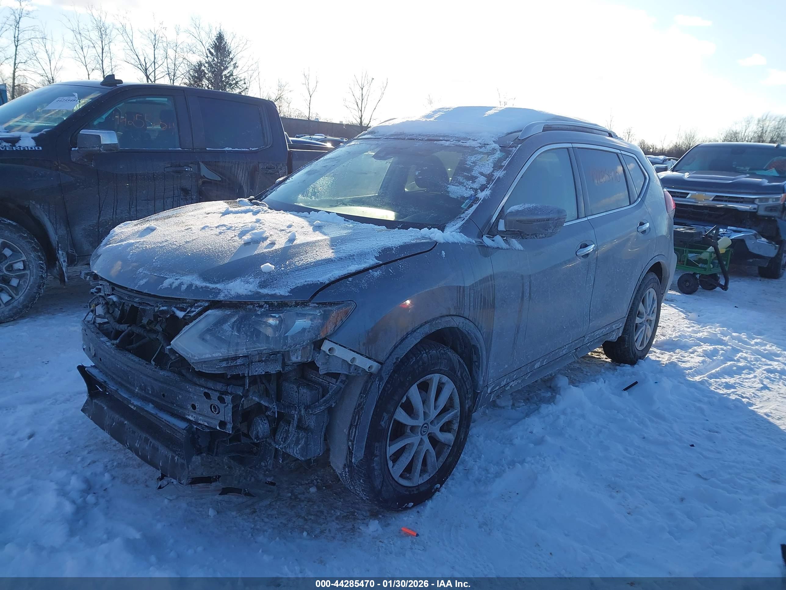 NISSAN ROGUE image 2