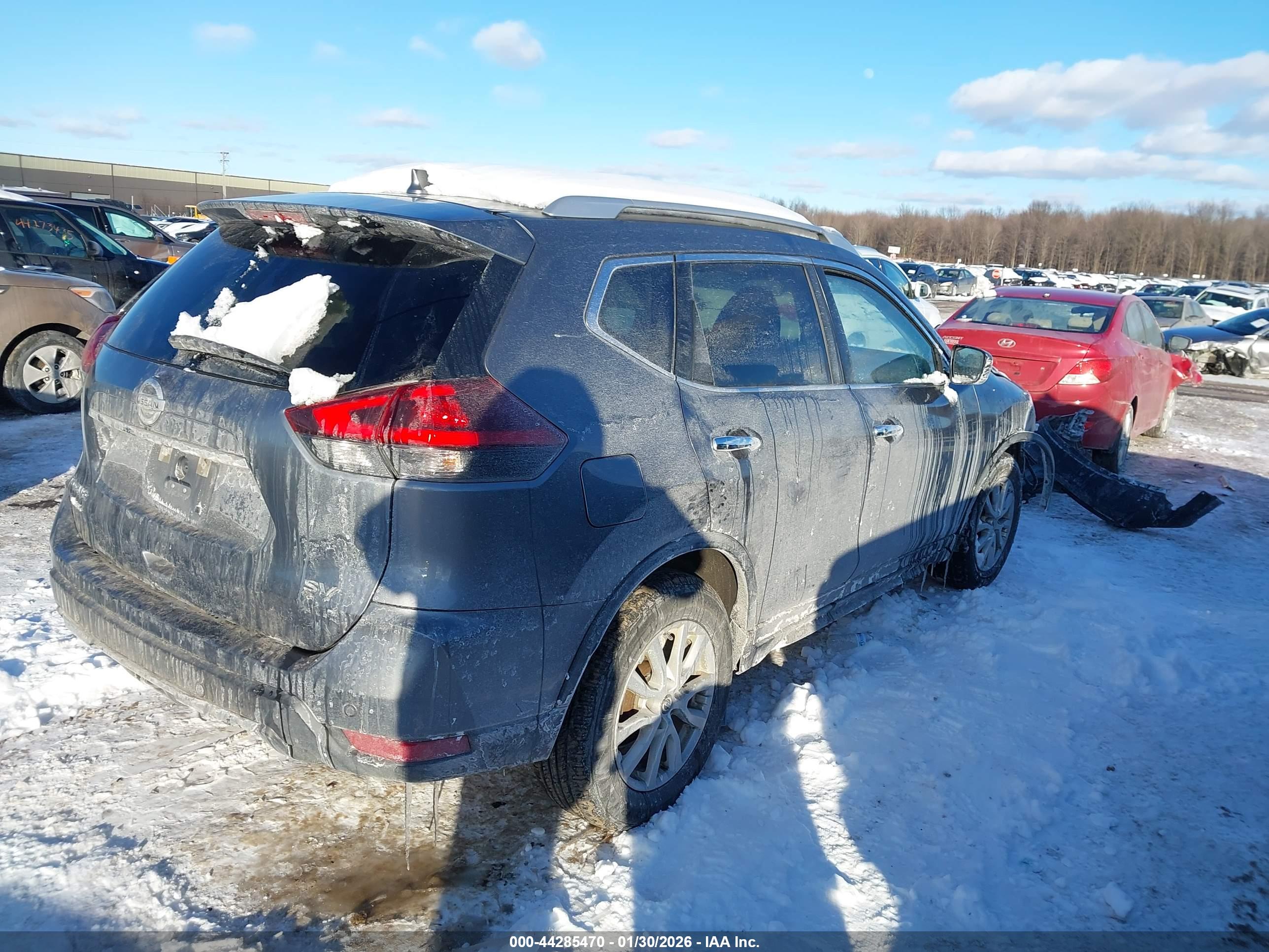 NISSAN ROGUE image 4