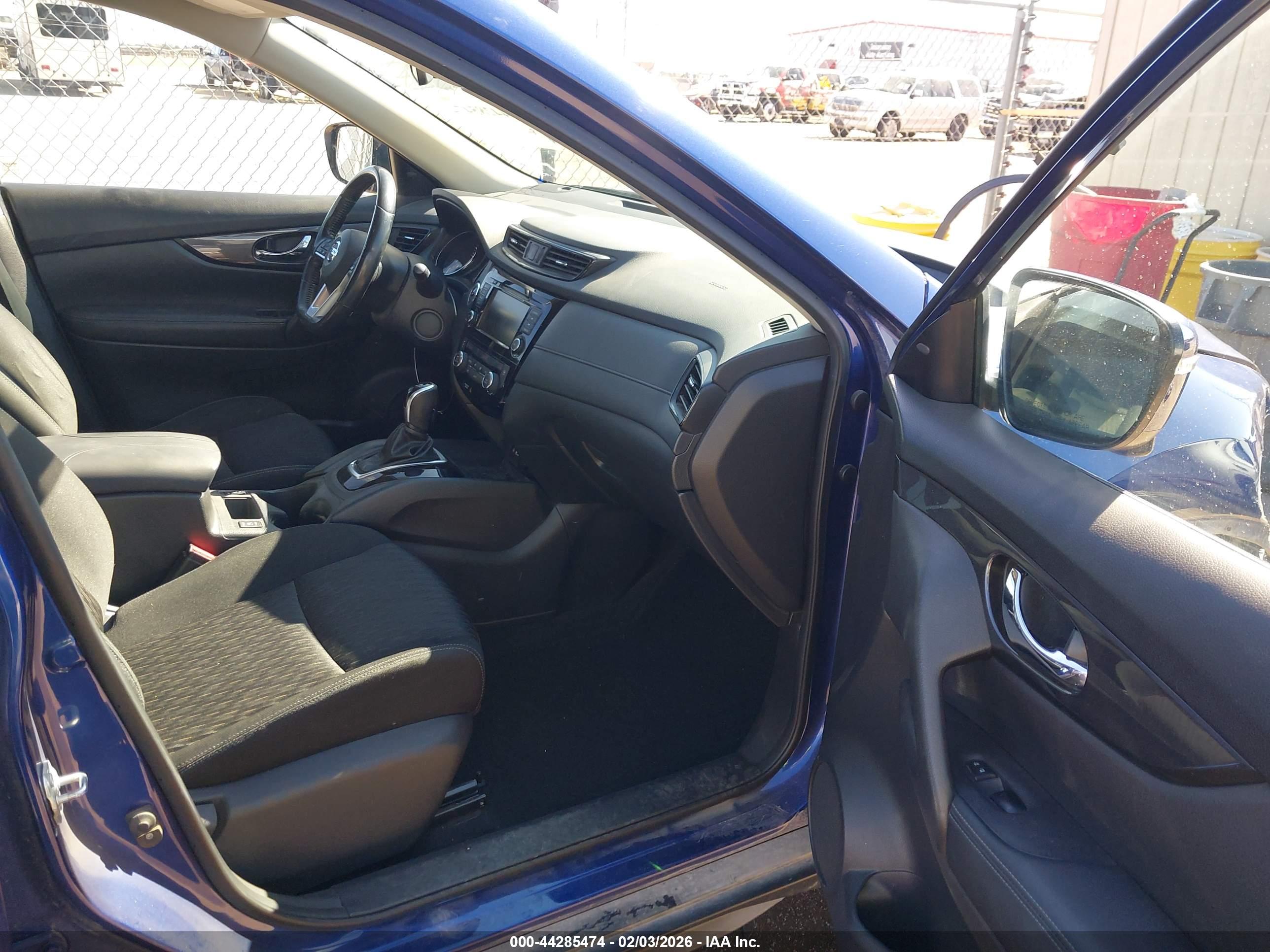 NISSAN ROGUE image 5