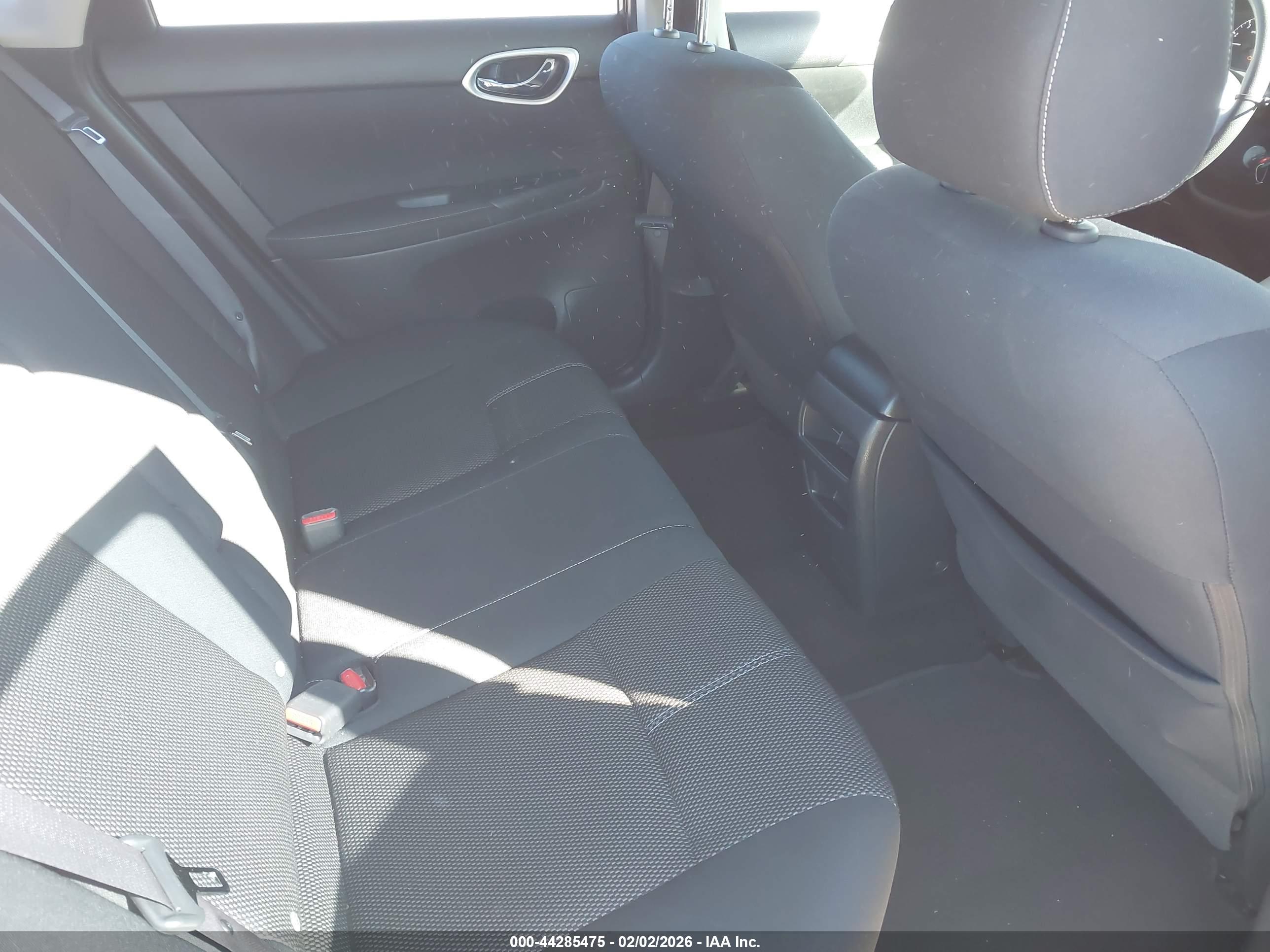 NISSAN SENTRA image 8