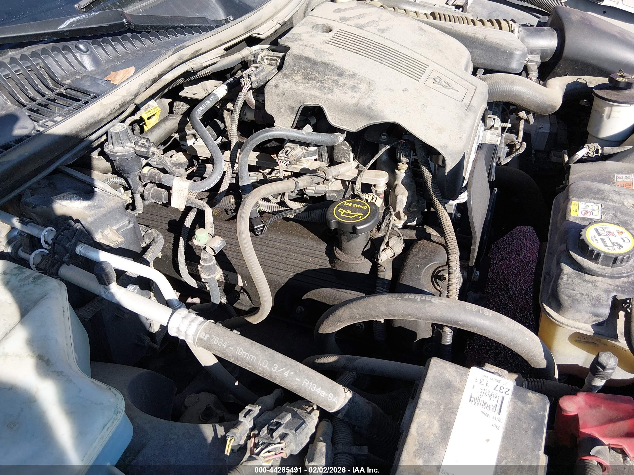 LINCOLN TOWN image 6