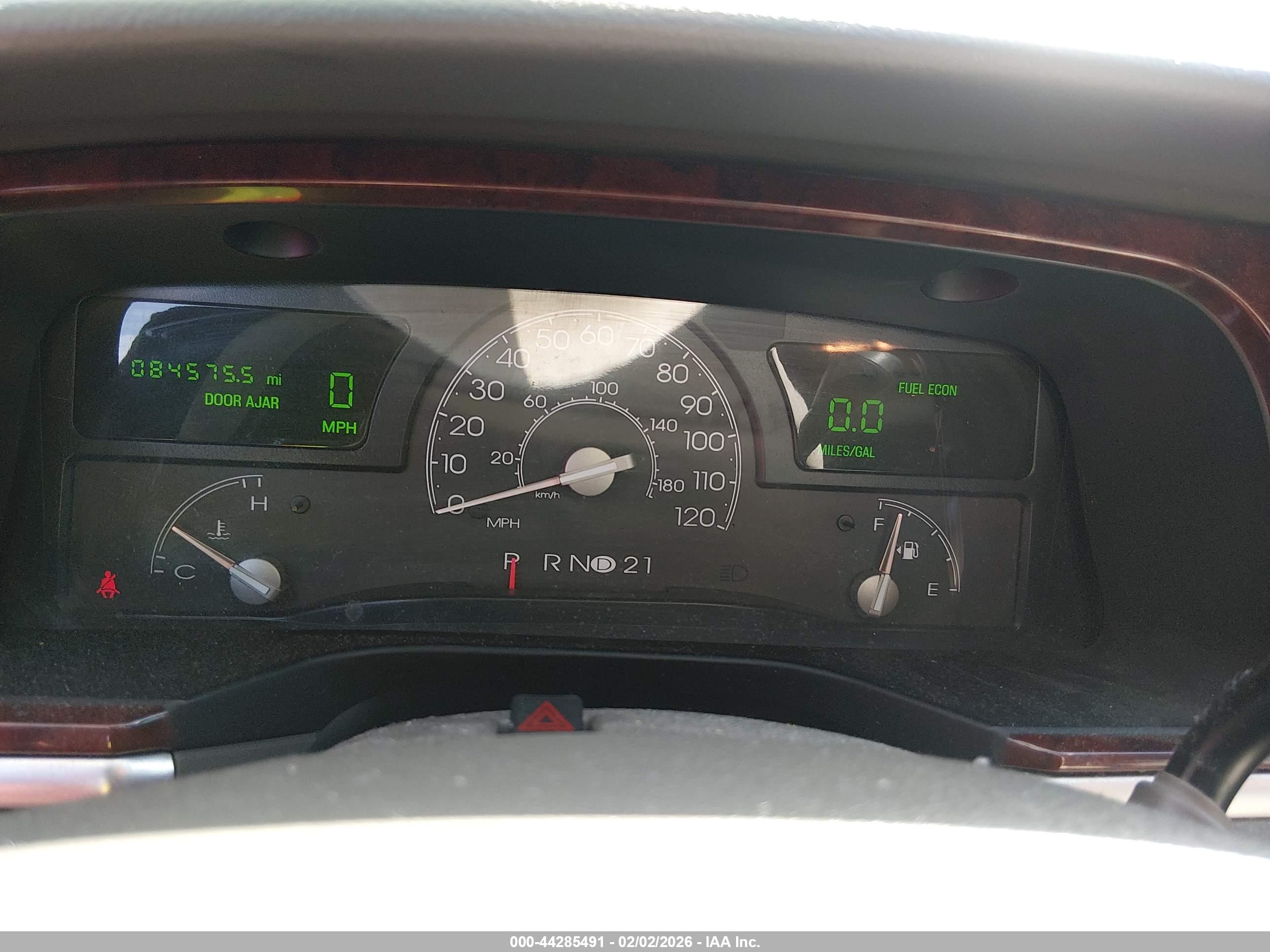 LINCOLN TOWN image 7