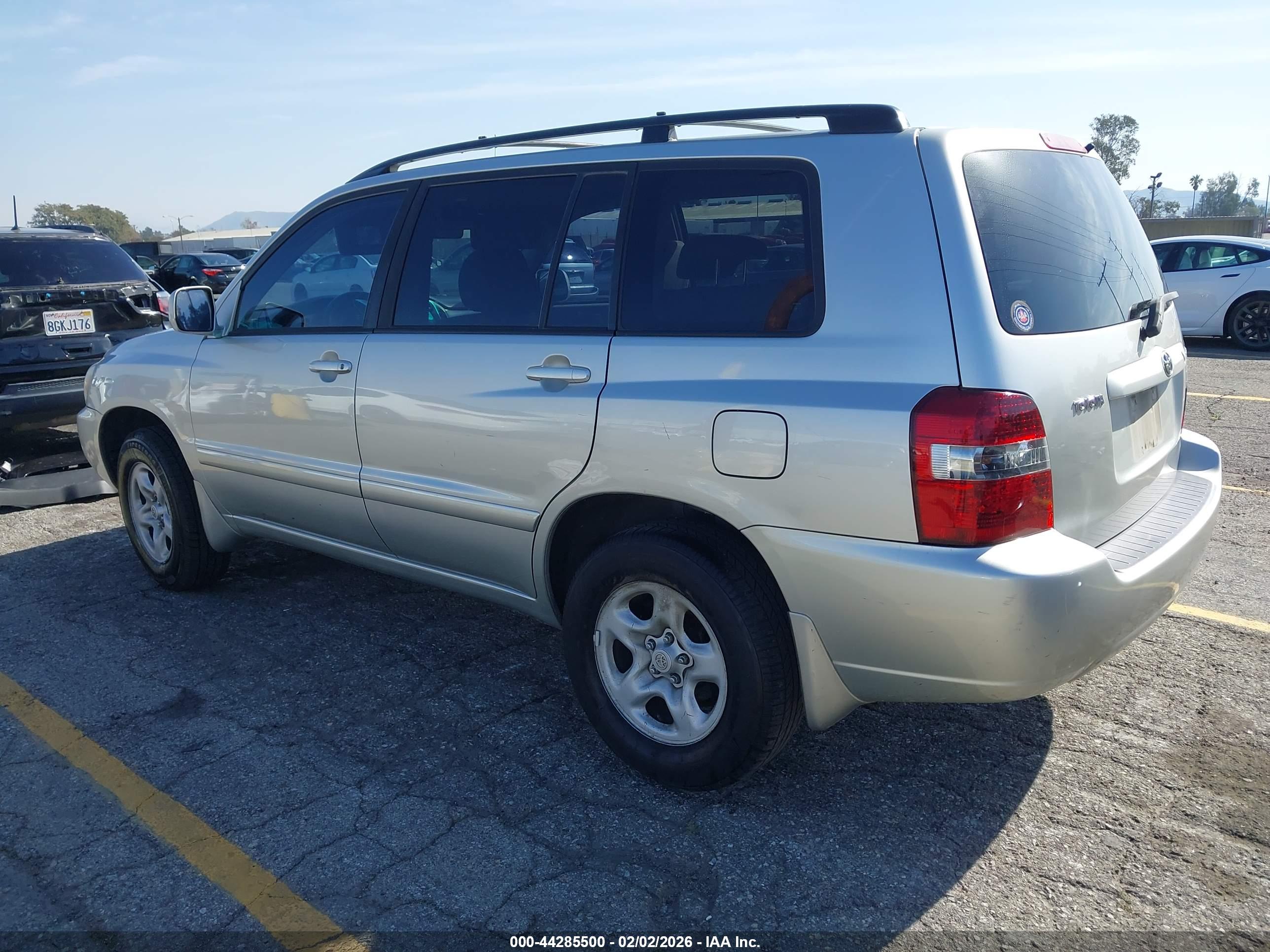 TOYOTA HIGHLANDER image 3