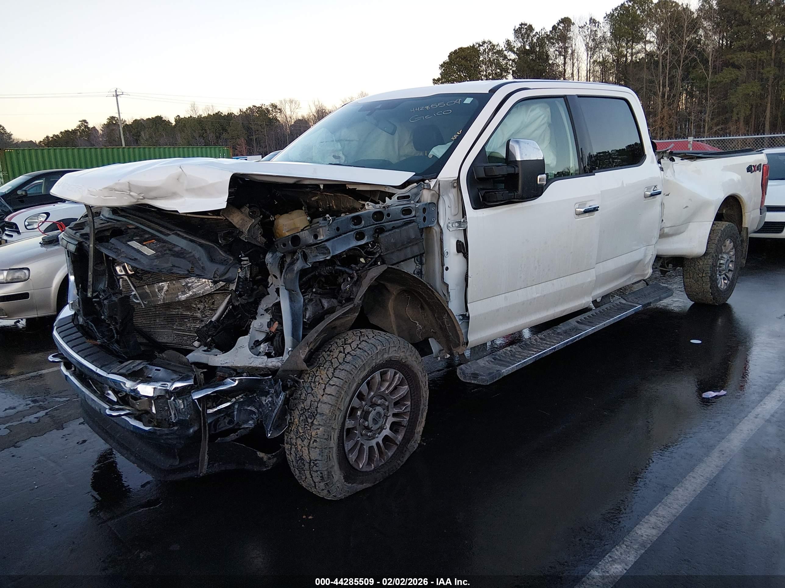 FORD F-350 image 2