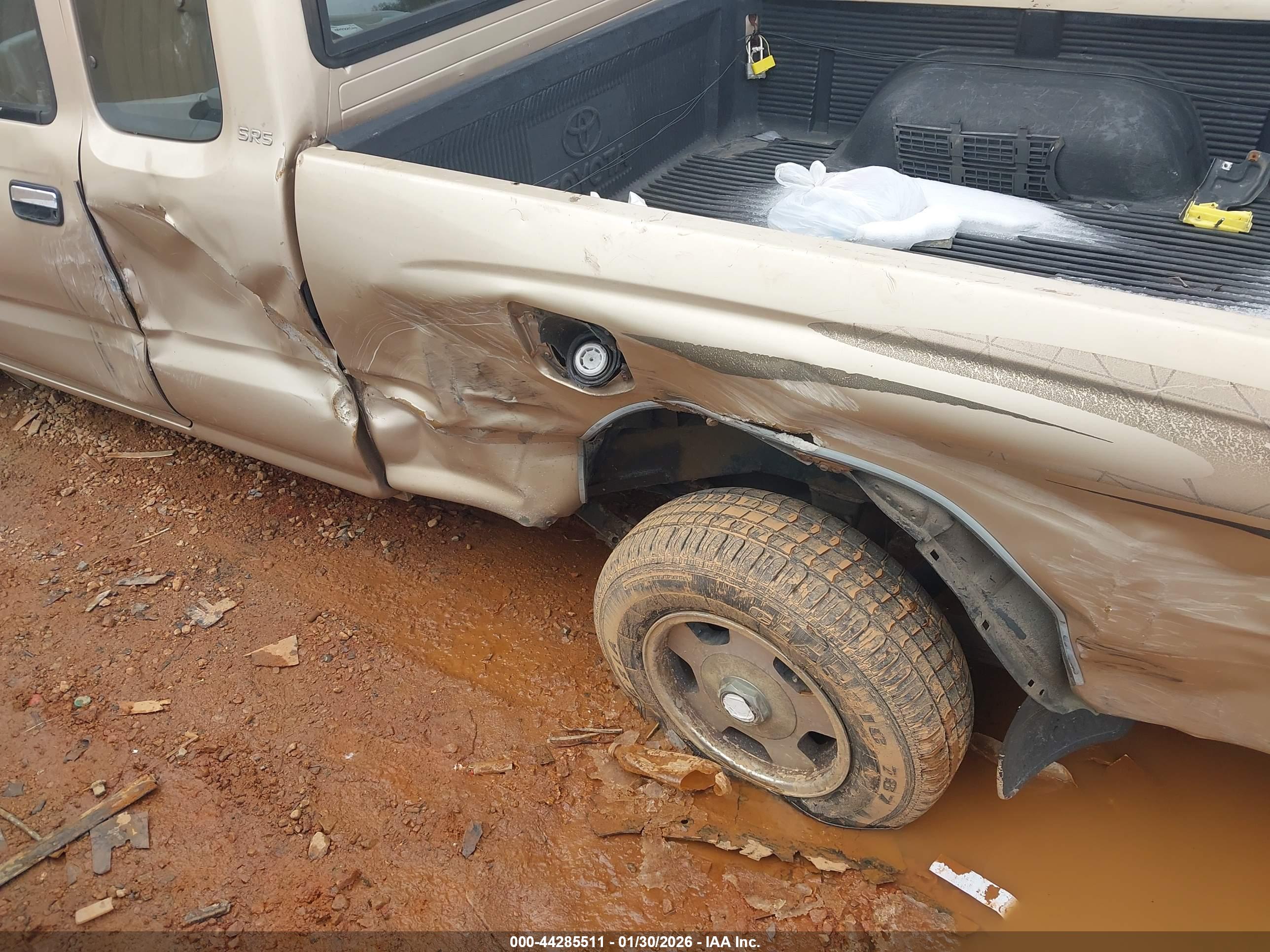 TOYOTA TACOMA image 6