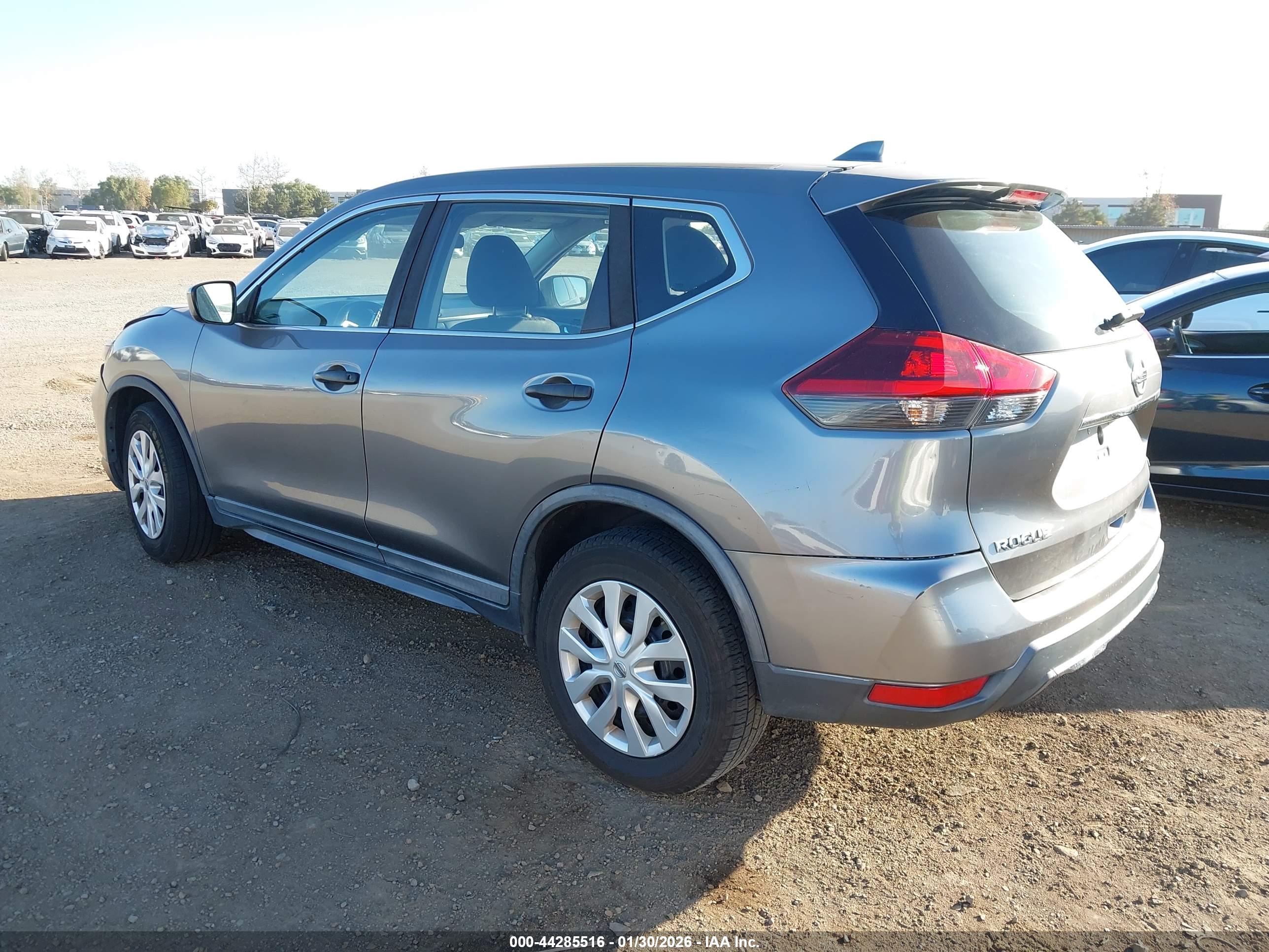NISSAN ROGUE image 3