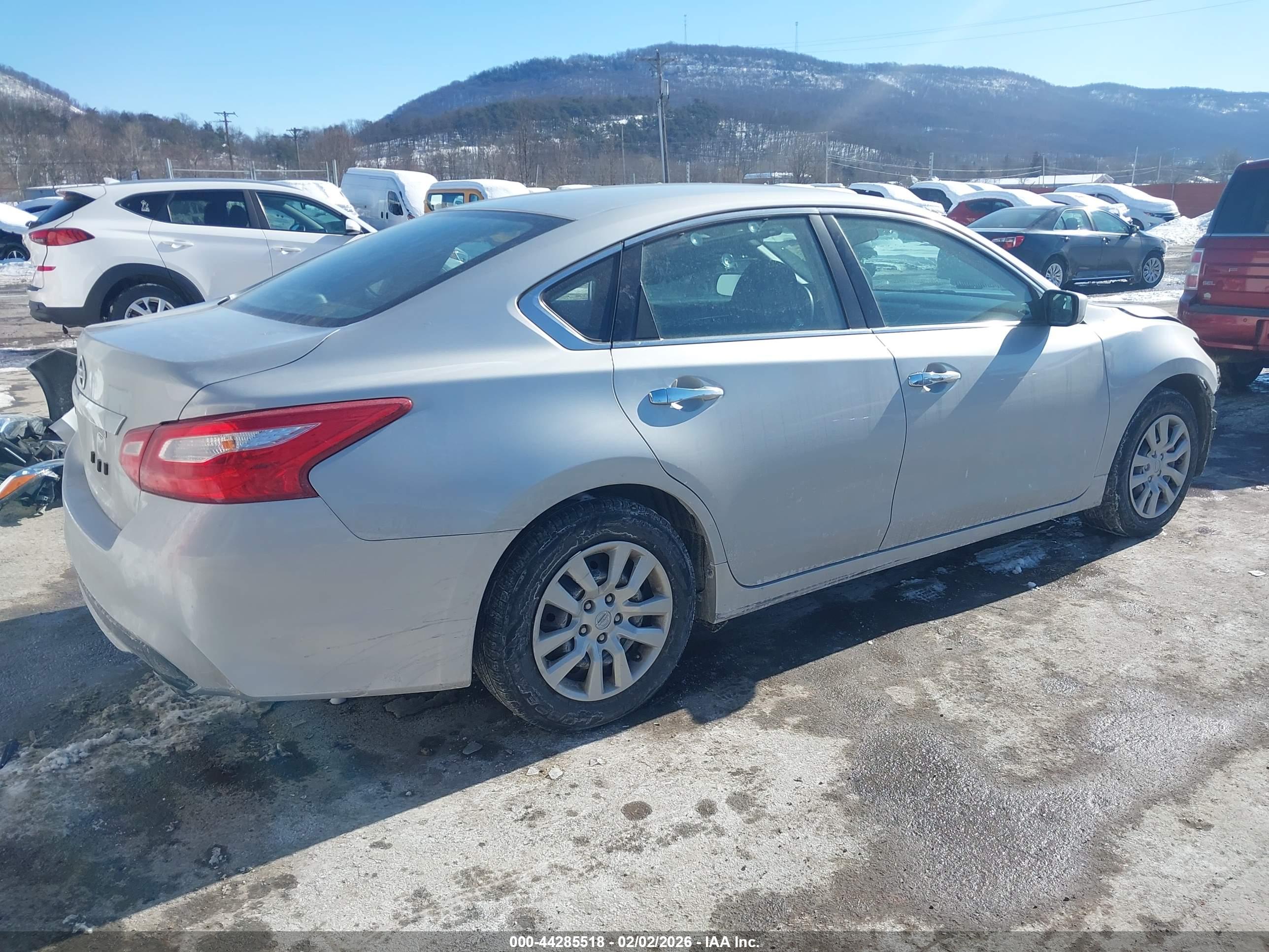 NISSAN ALTIMA image 4