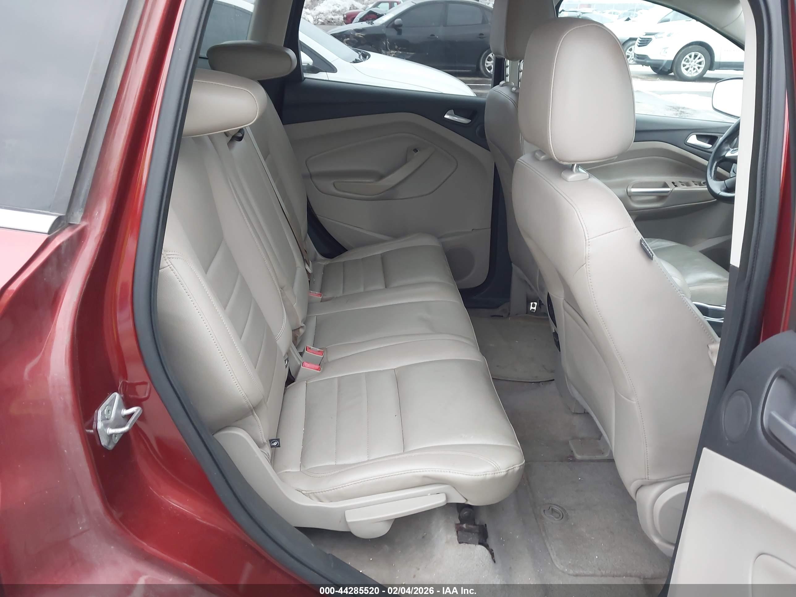 FORD ESCAPE image 8