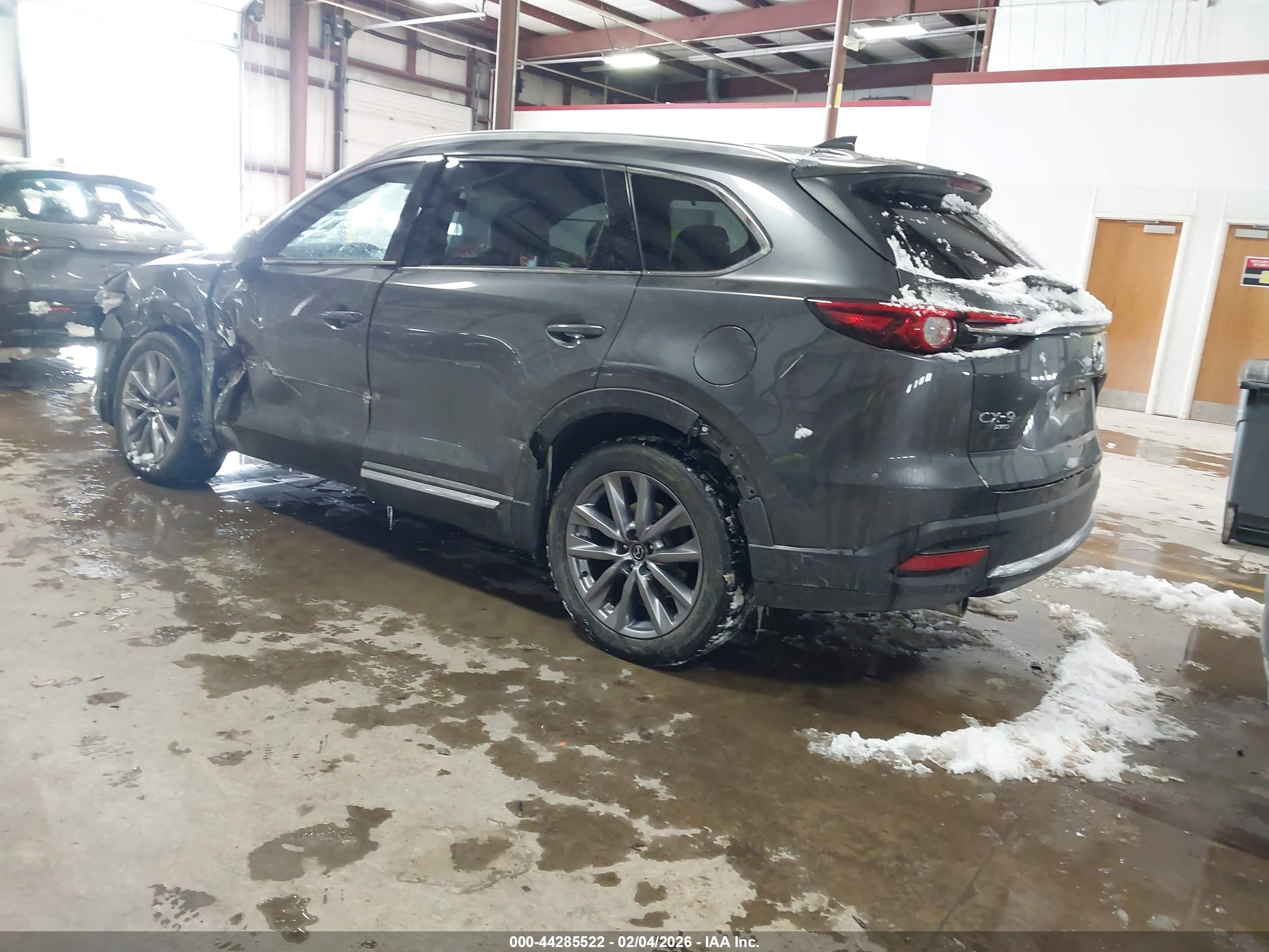 MAZDA CX-9 image 3