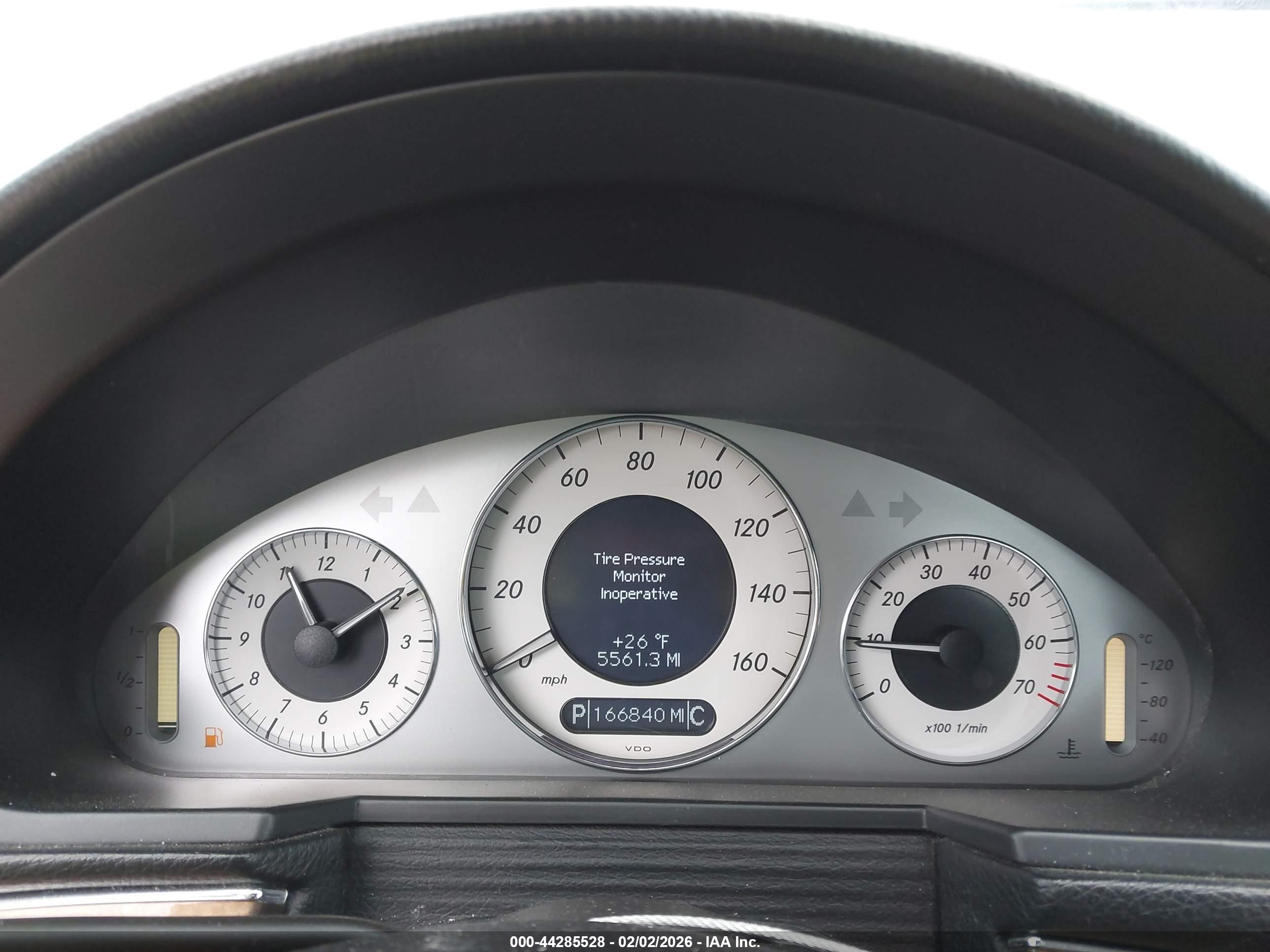 MERCEDES-BENZ E image 7