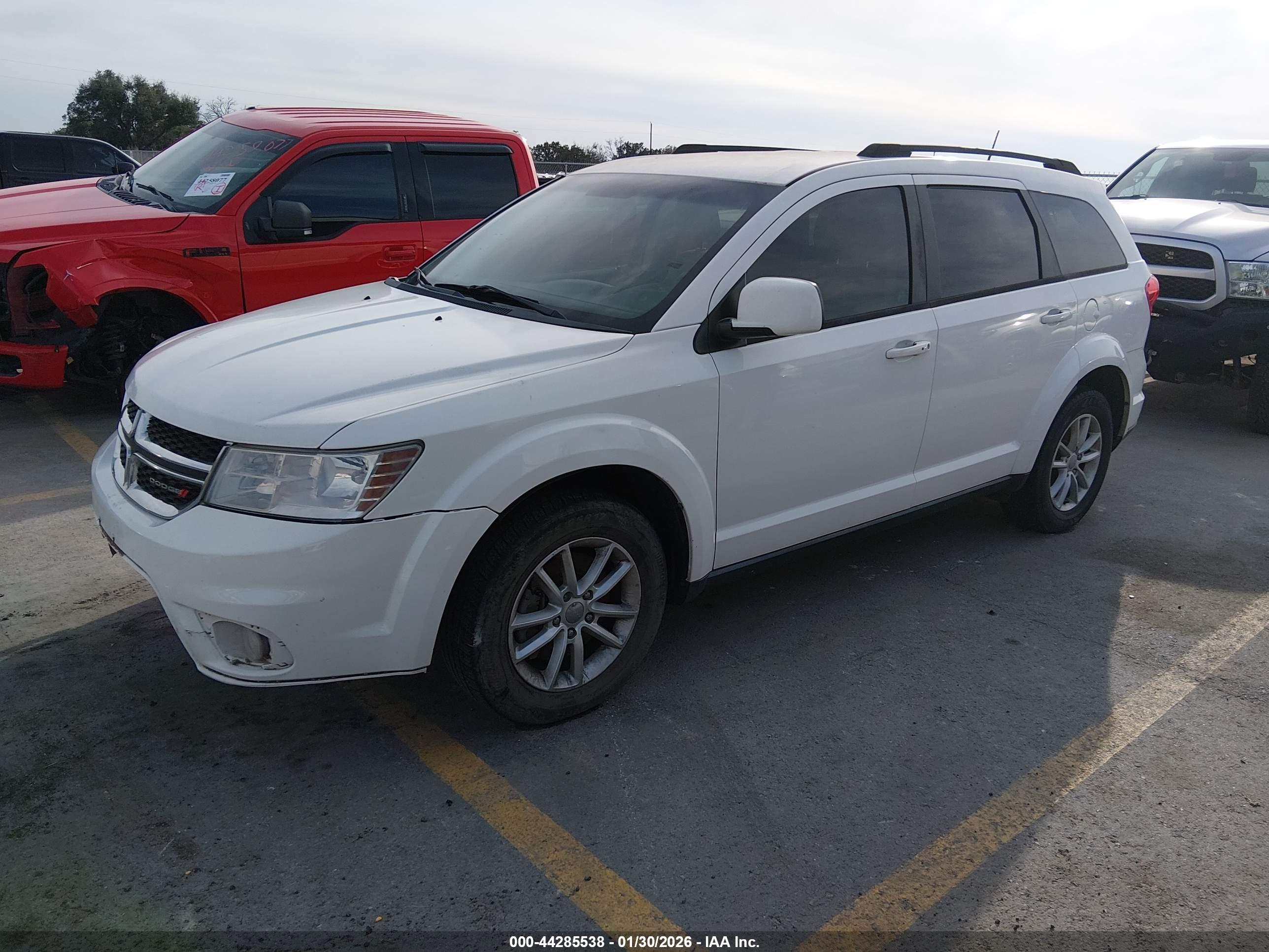 DODGE JOURNEY image 2