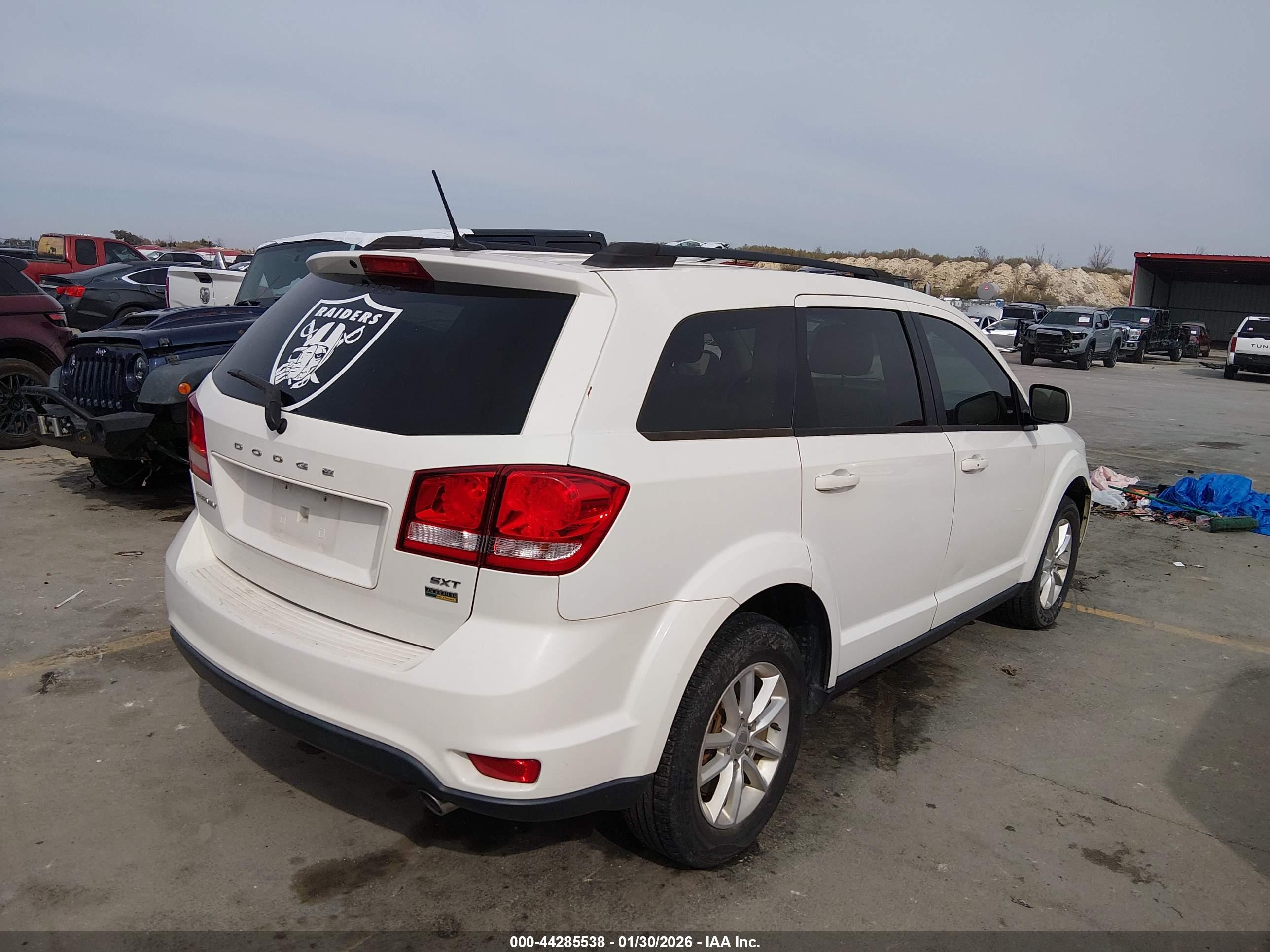 DODGE JOURNEY image 4