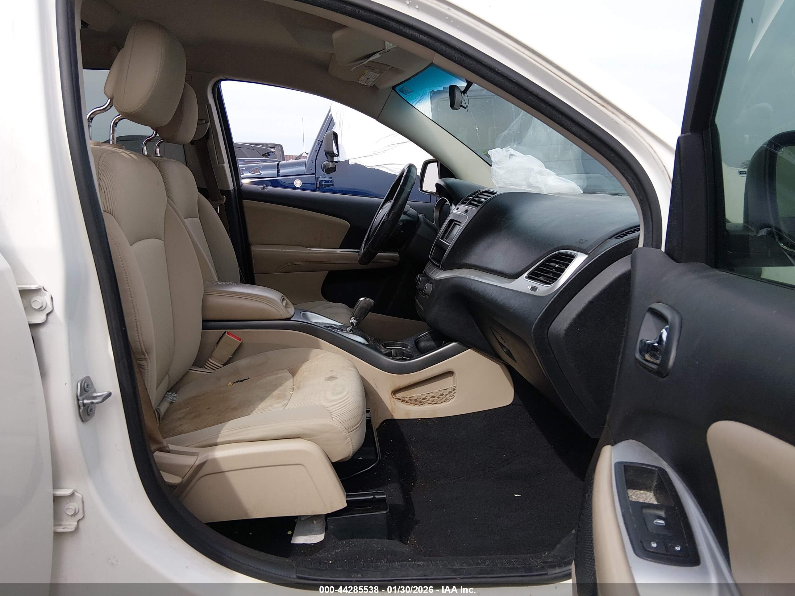 DODGE JOURNEY image 5