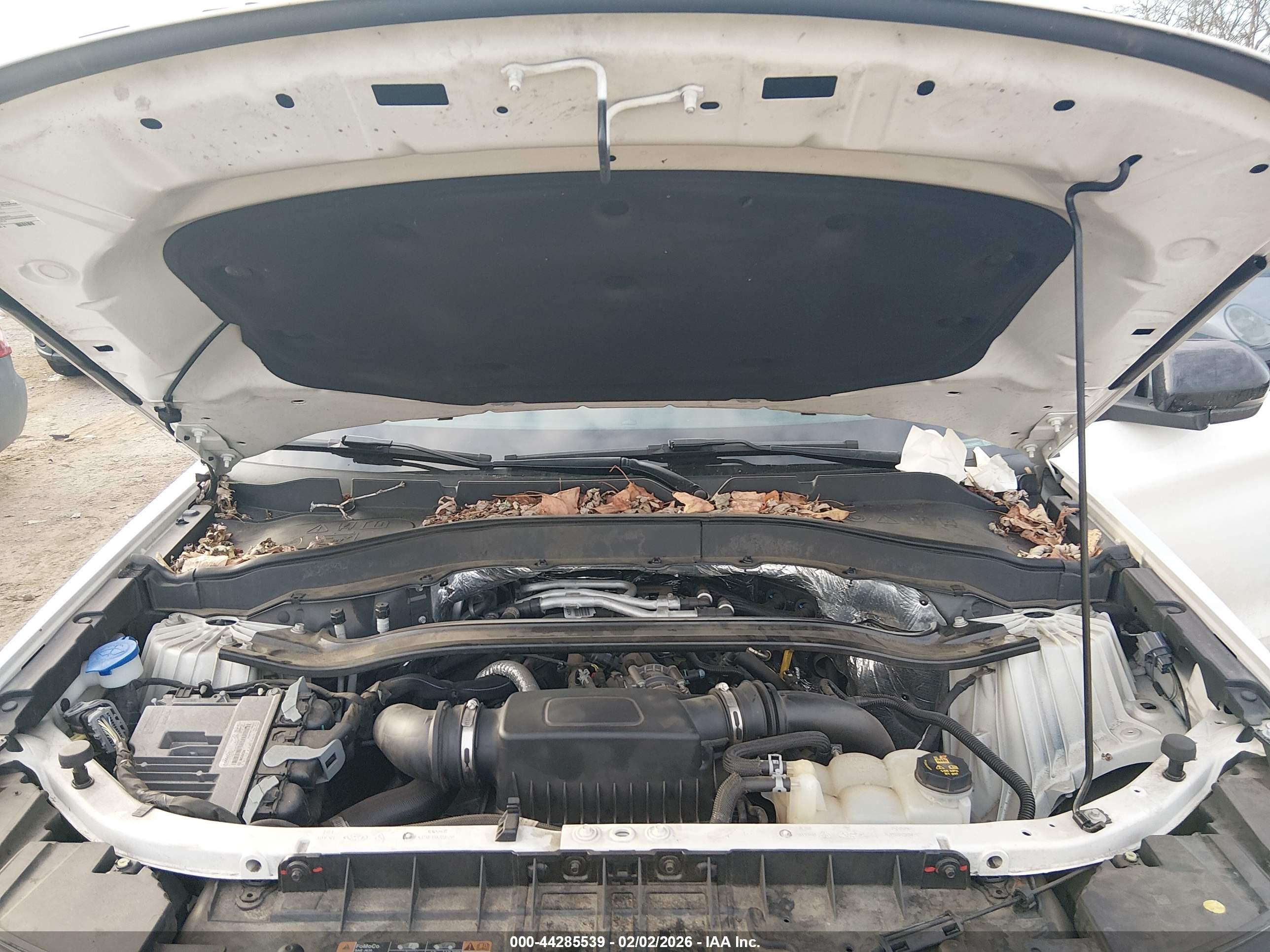 FORD EXPLORER image 10