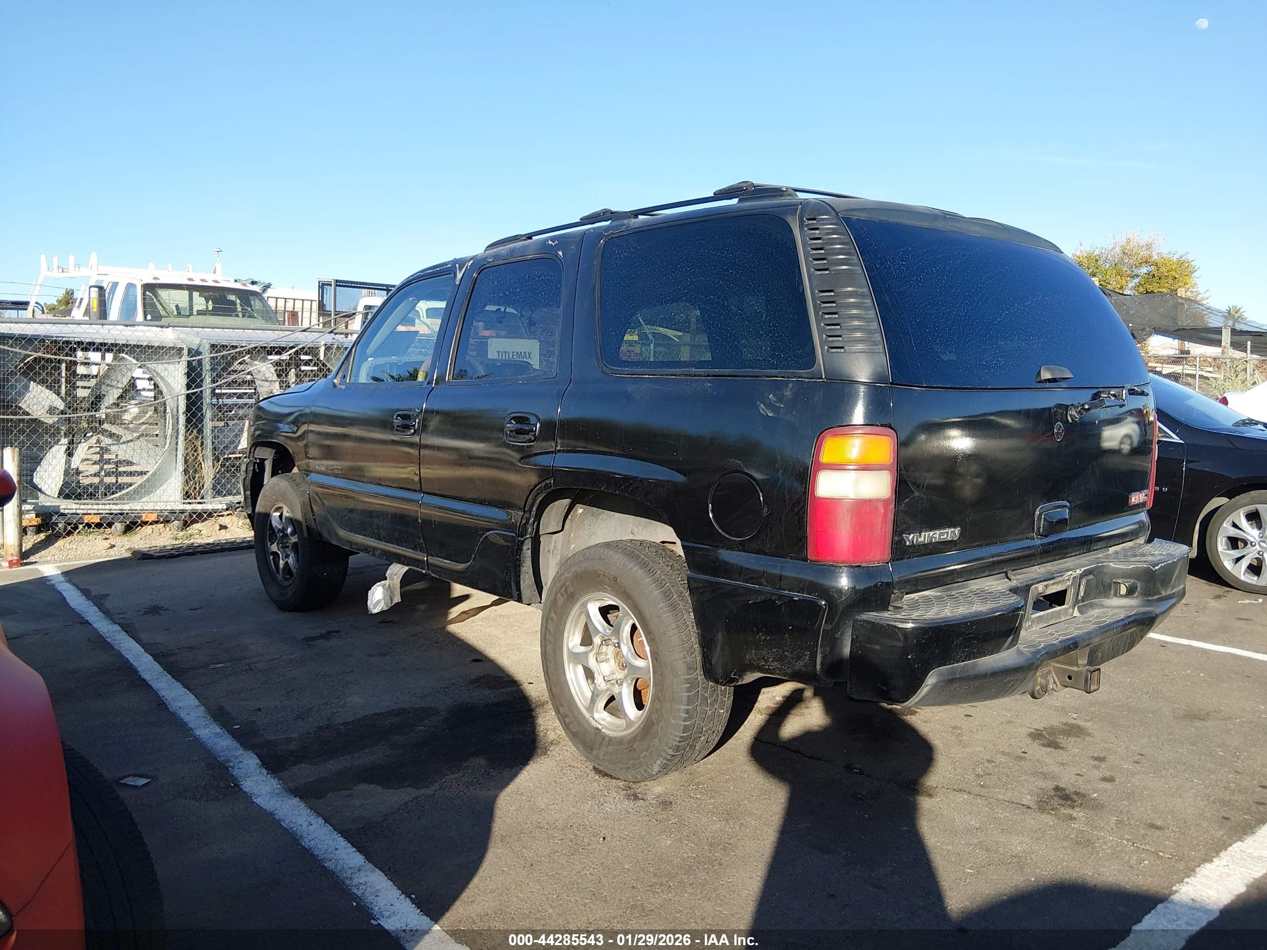 GMC YUKON image 3