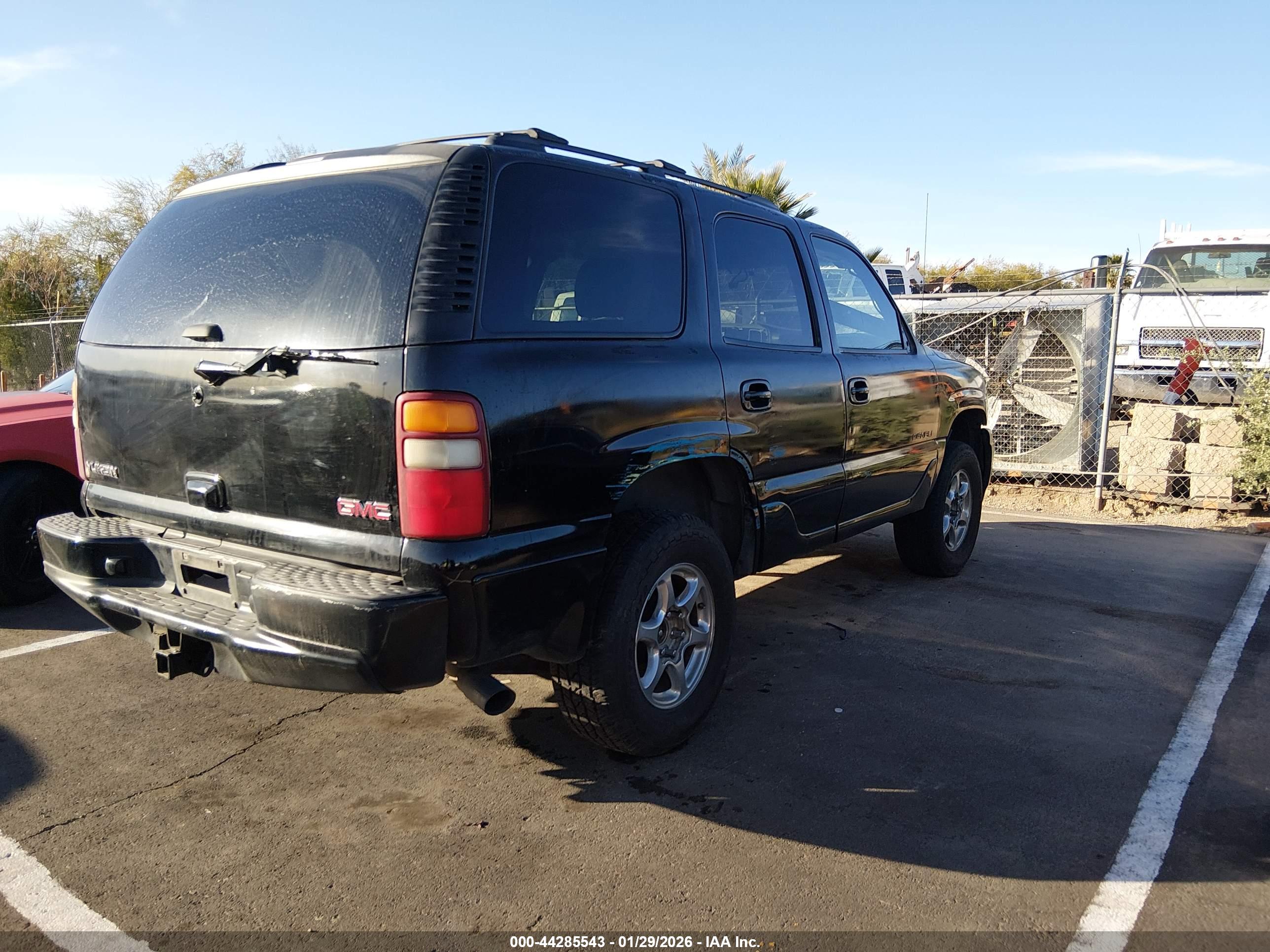 GMC YUKON image 4