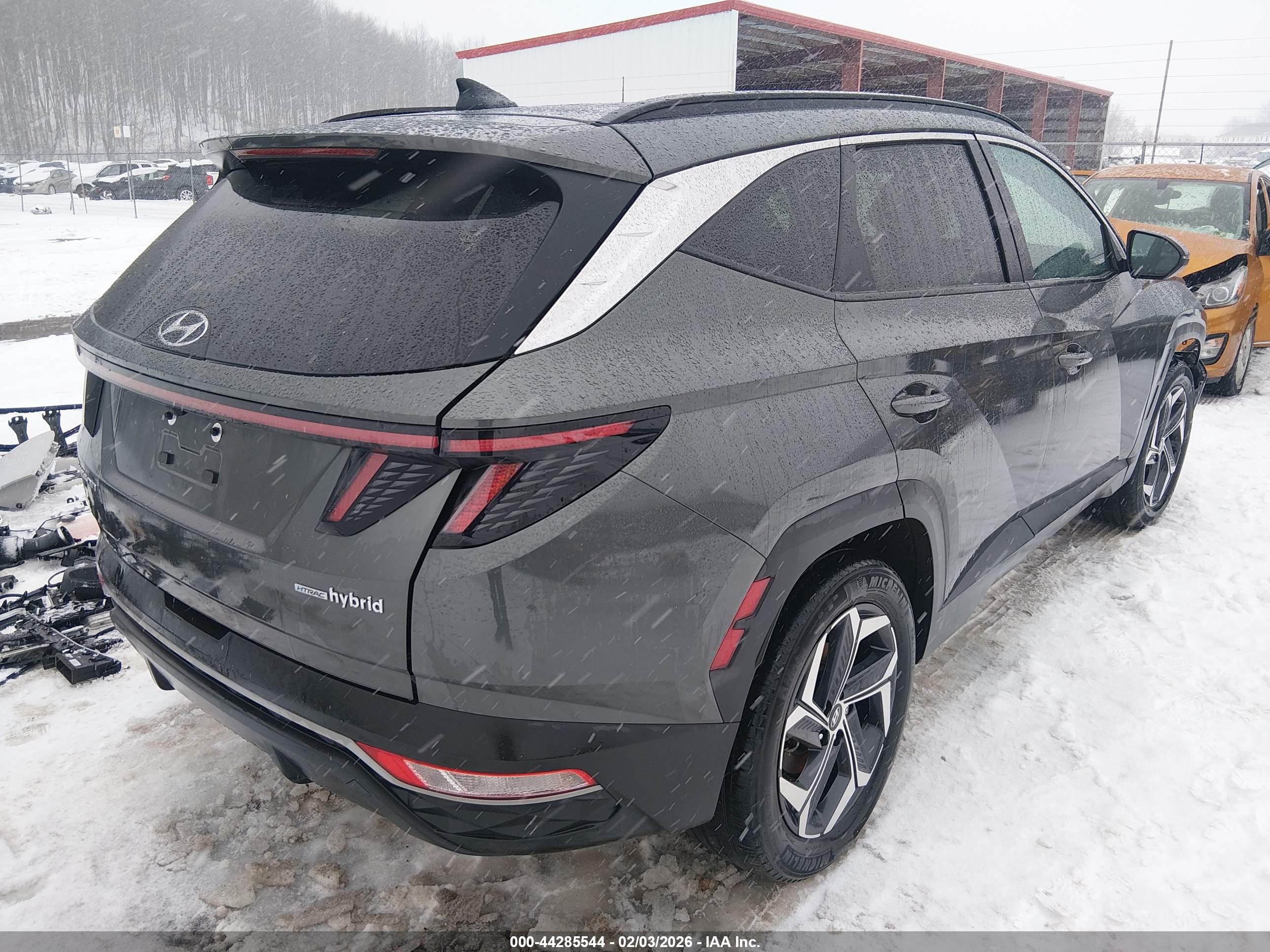 HYUNDAI TUCSON image 4