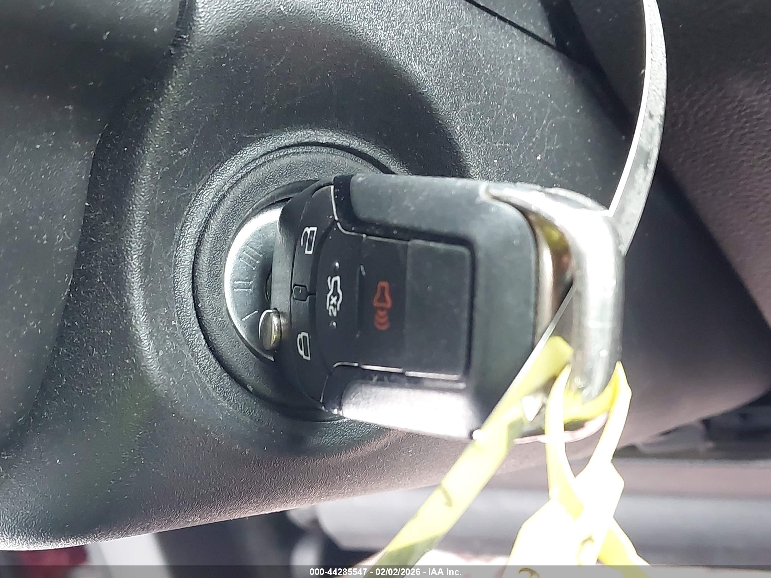 FORD FUSION image 11