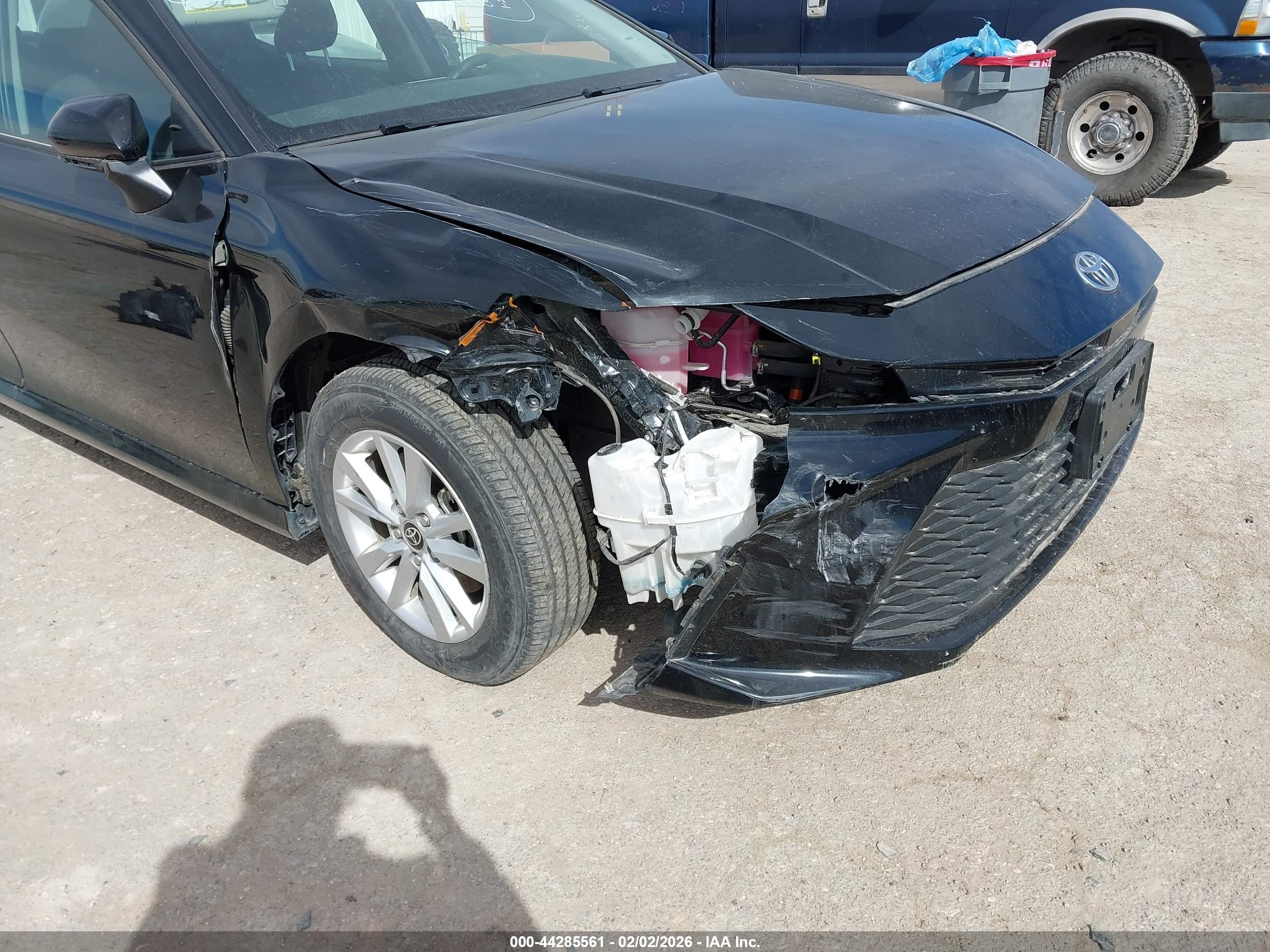 TOYOTA CAMRY image 6