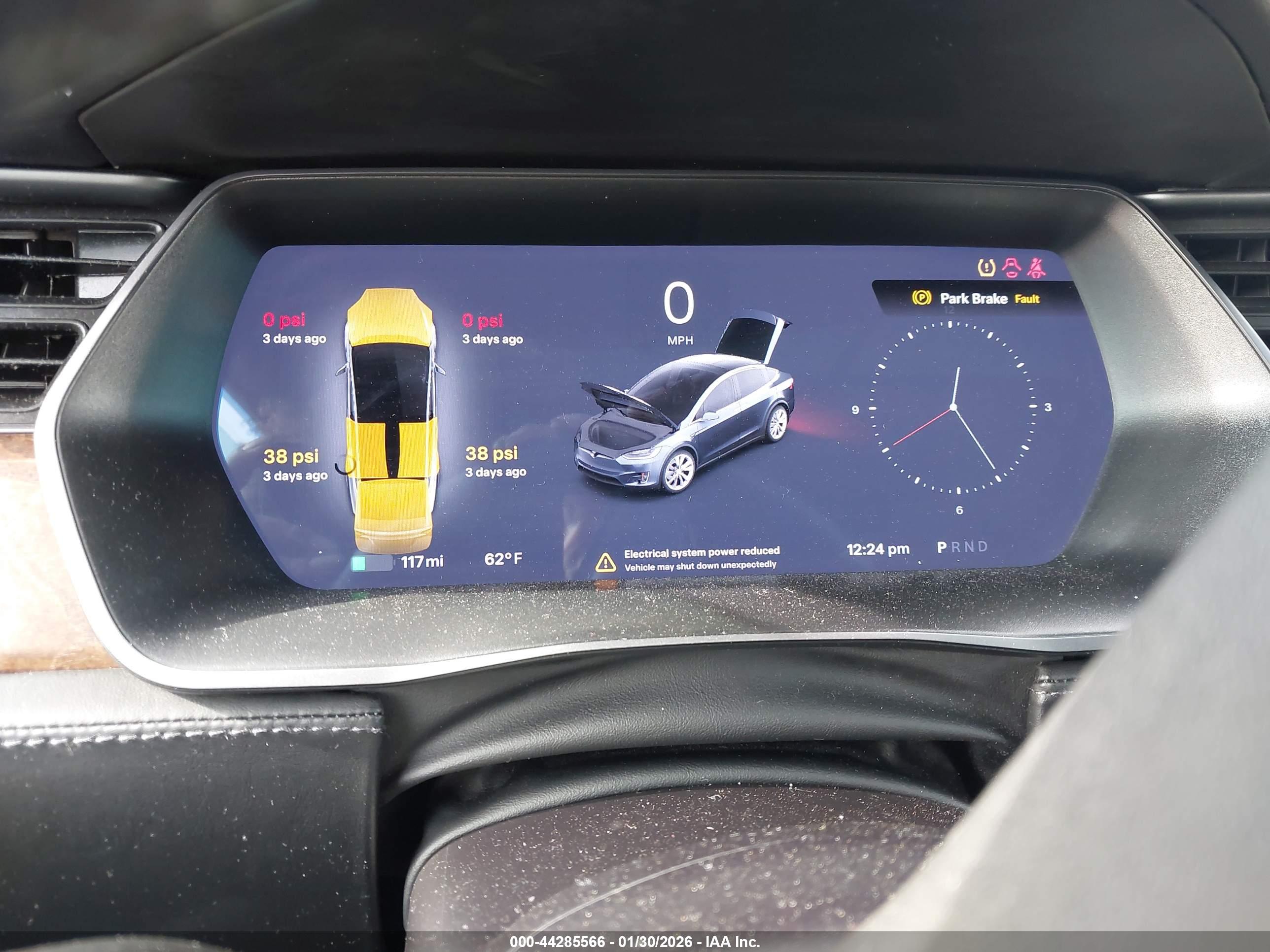 TESLA MODEL image 7
