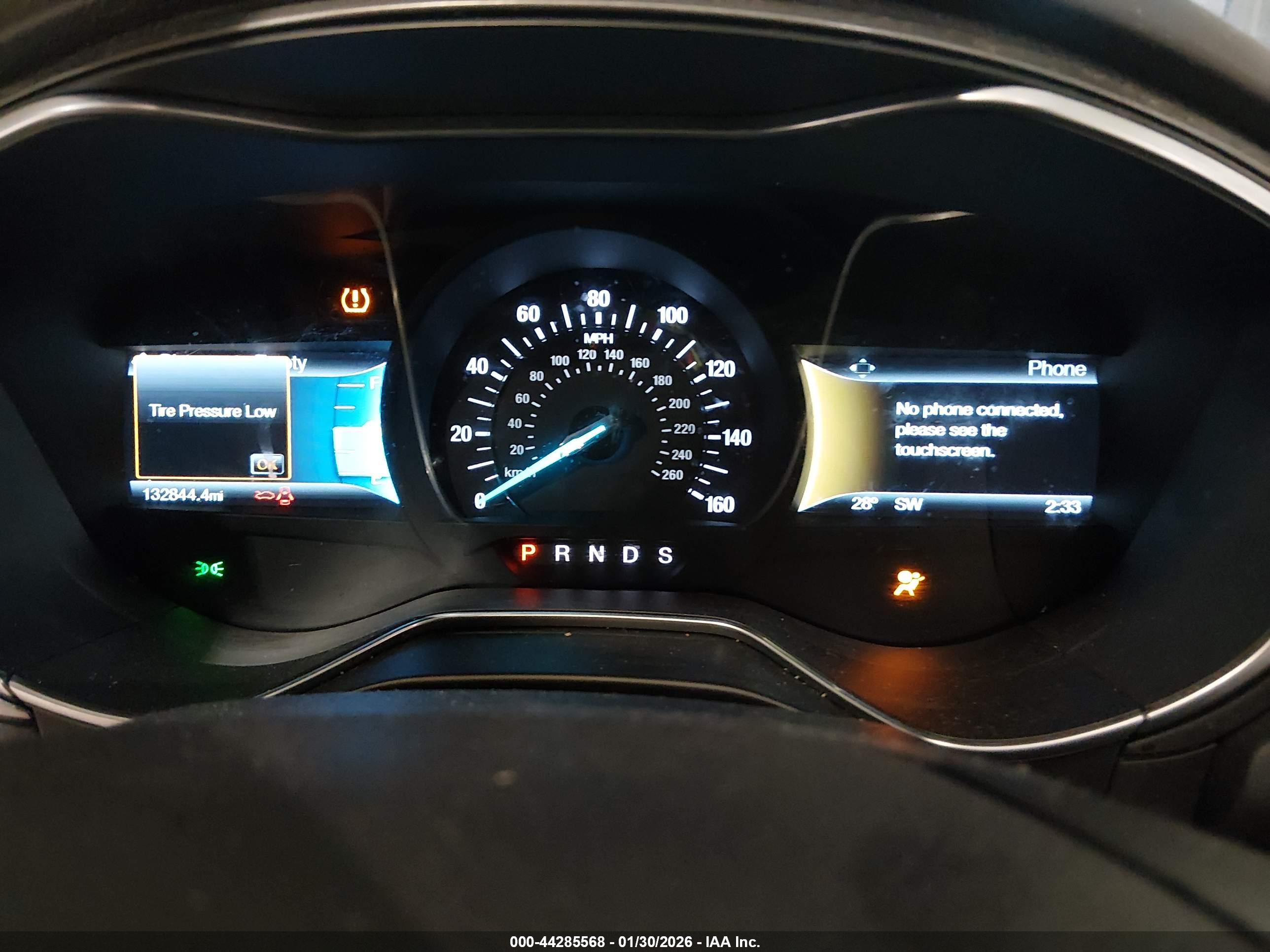 FORD FUSION image 7