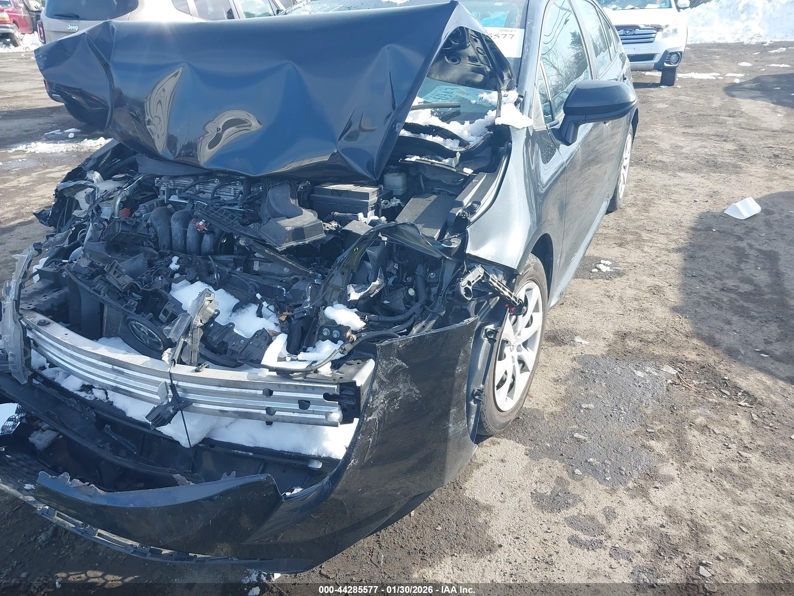 TOYOTA COROLLA image 6