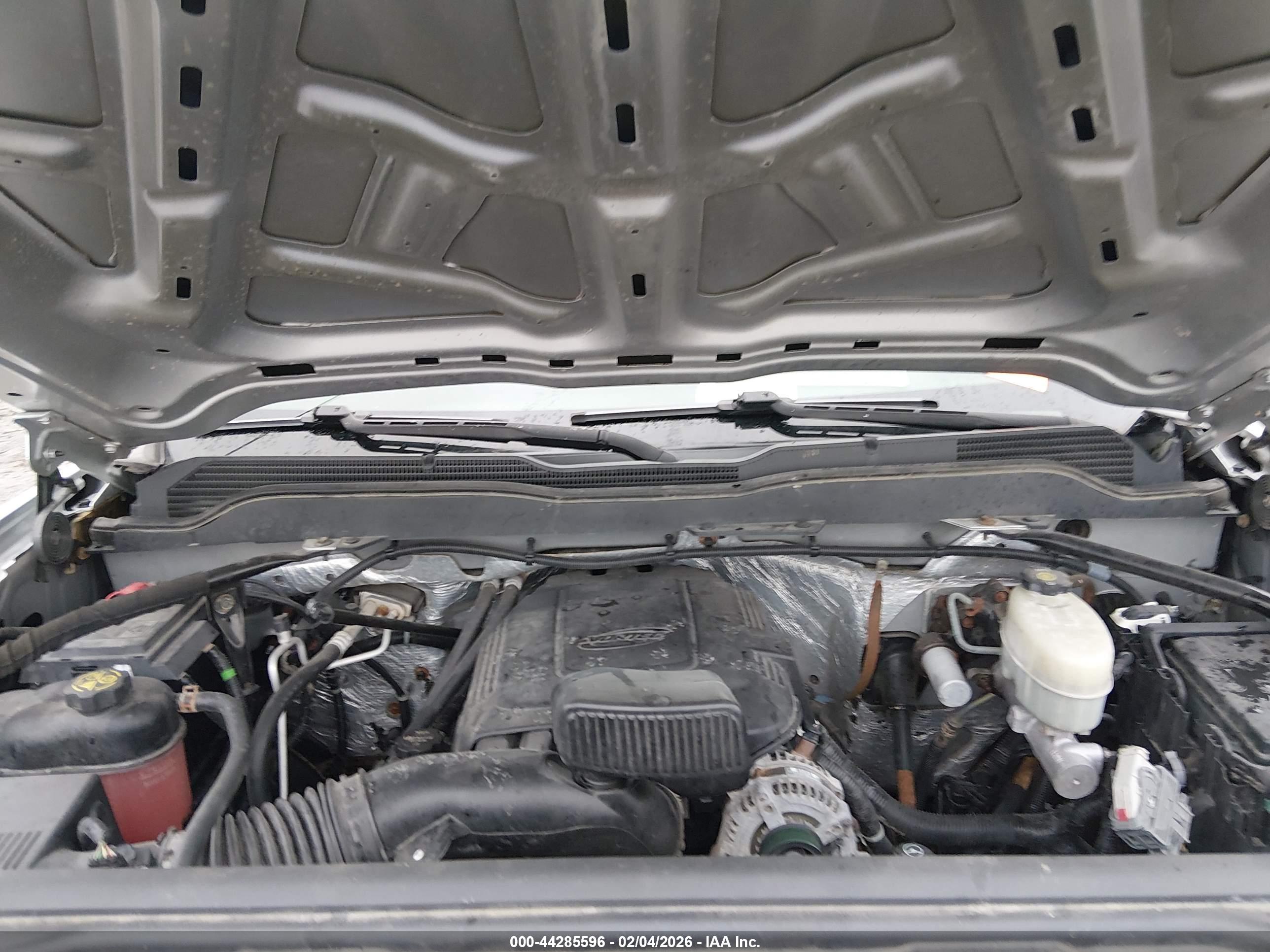 CHEVROLET SILVERADO image 10