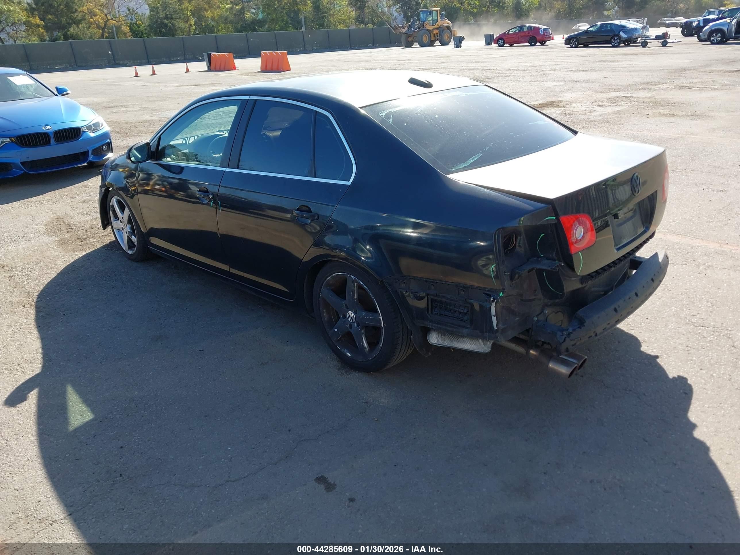 VOLKSWAGEN JETTA image 3