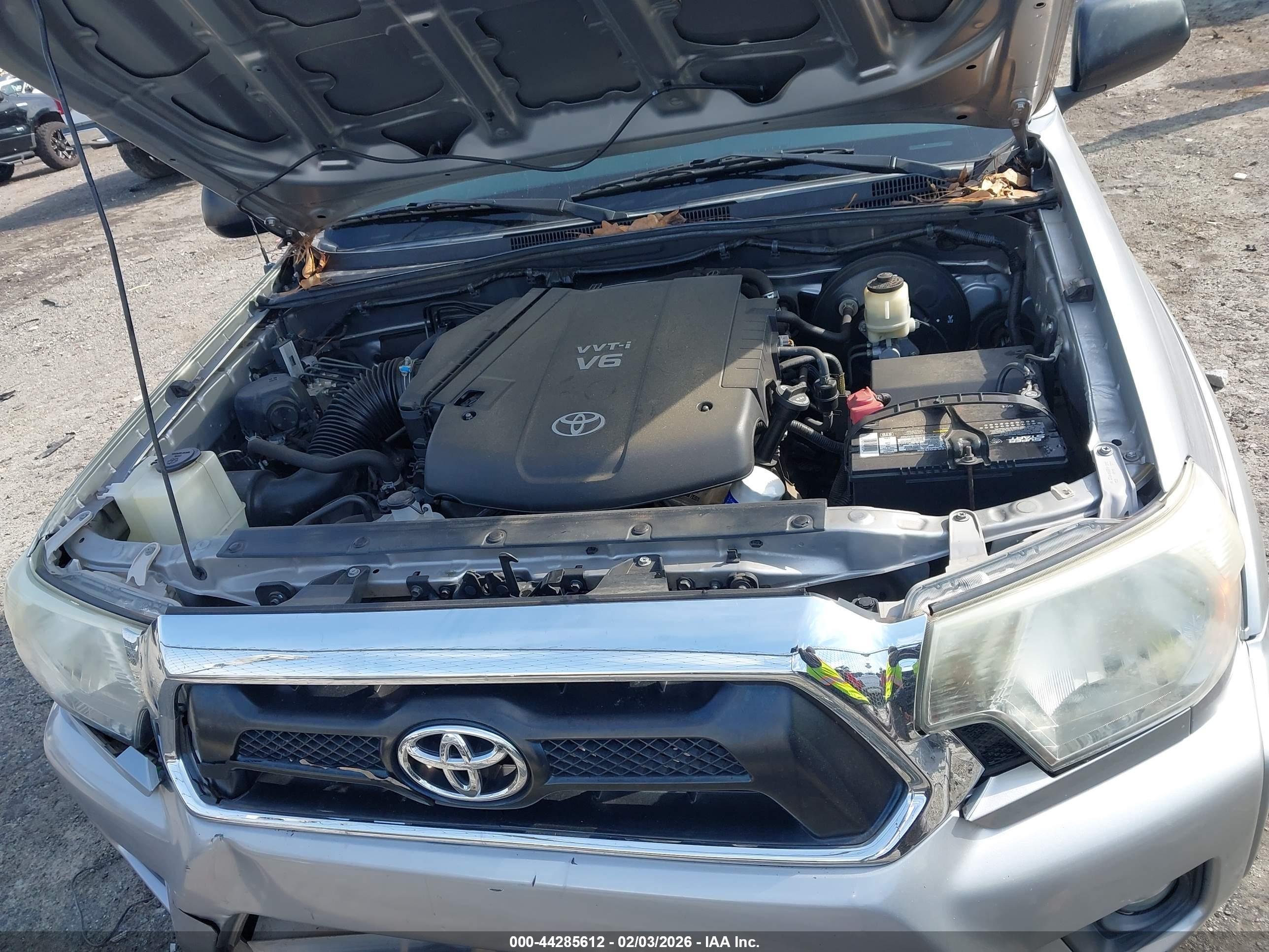 TOYOTA TACOMA image 10