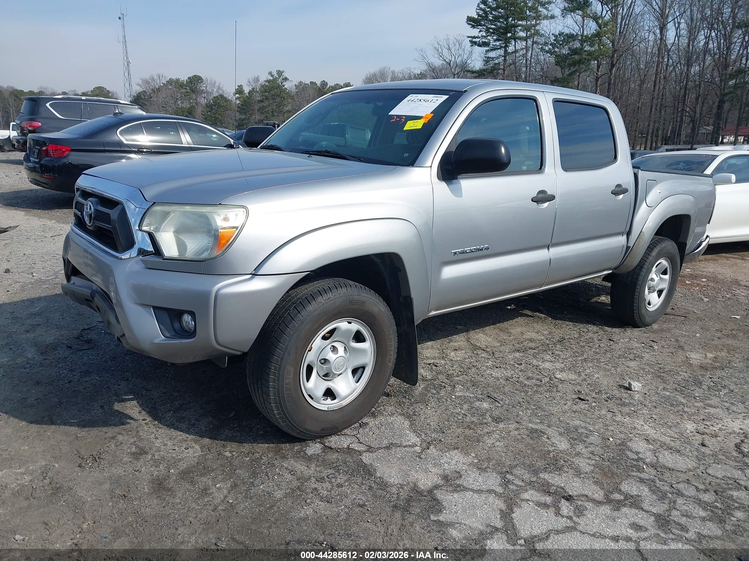 TOYOTA TACOMA image 2