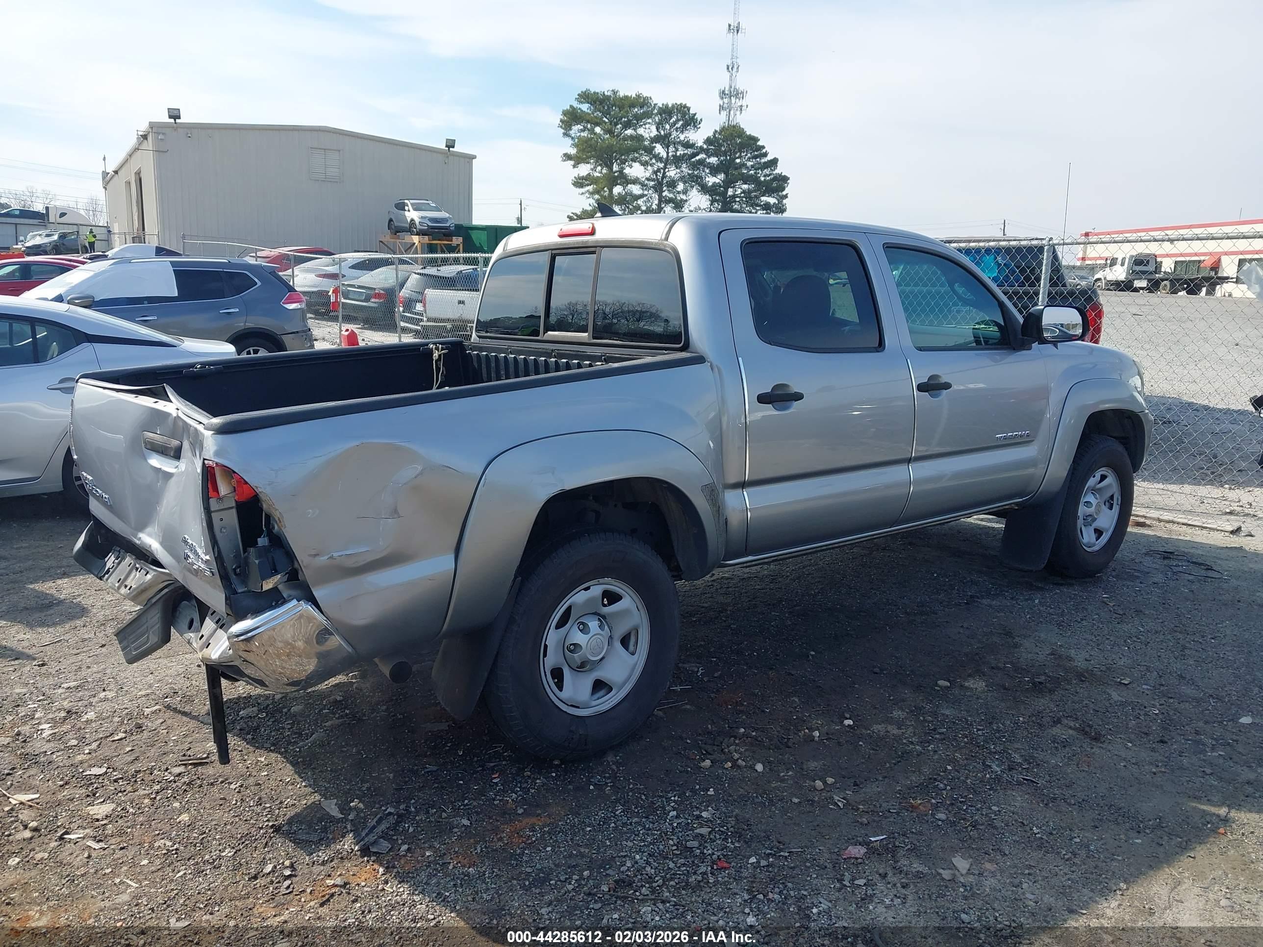 TOYOTA TACOMA image 4