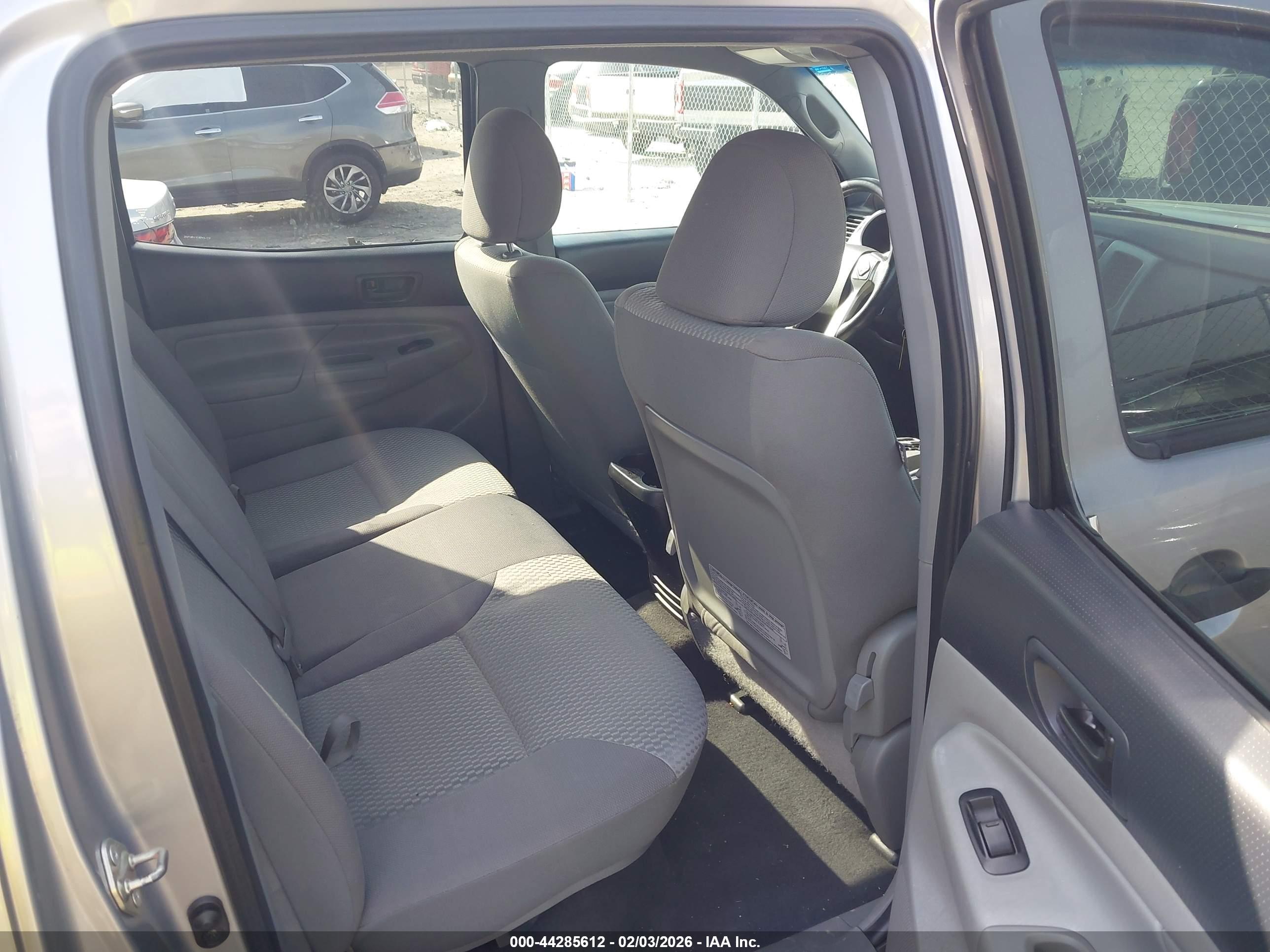 TOYOTA TACOMA image 8
