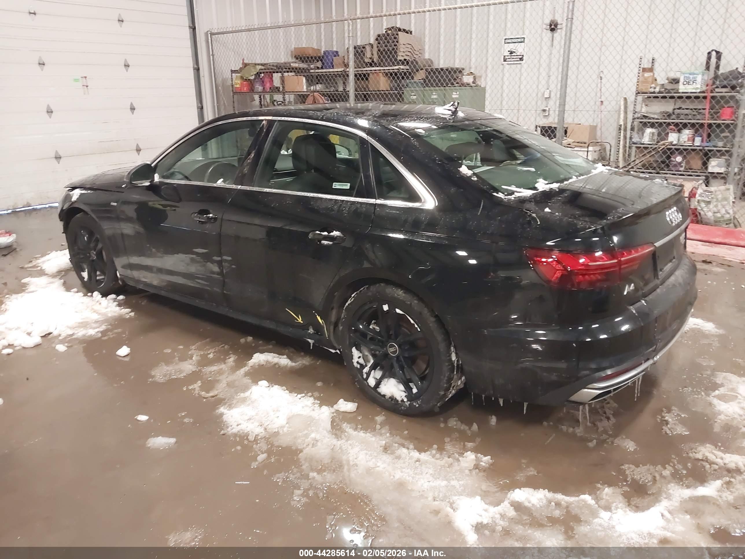AUDI A4 image 3