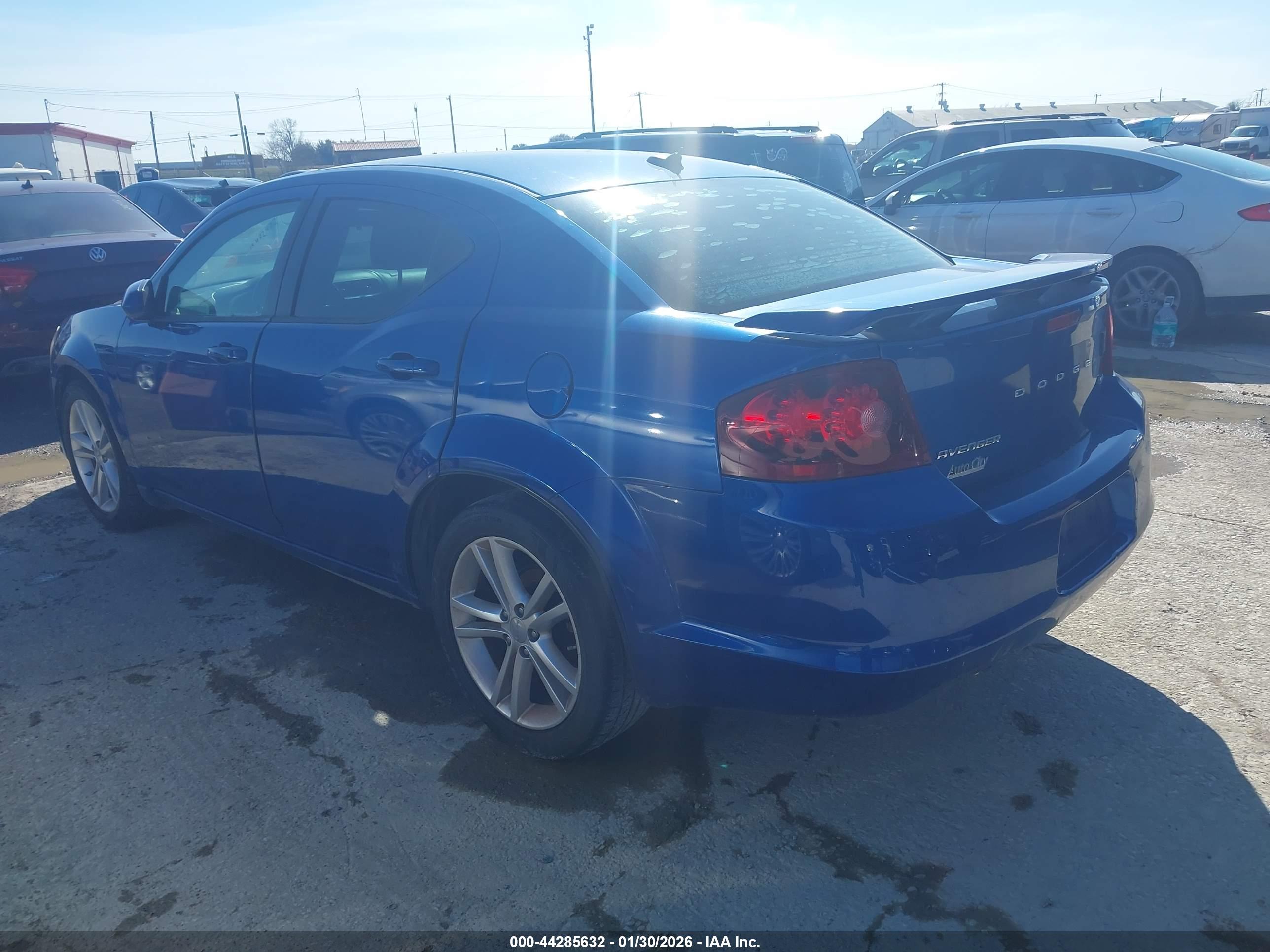 DODGE AVENGER image 3
