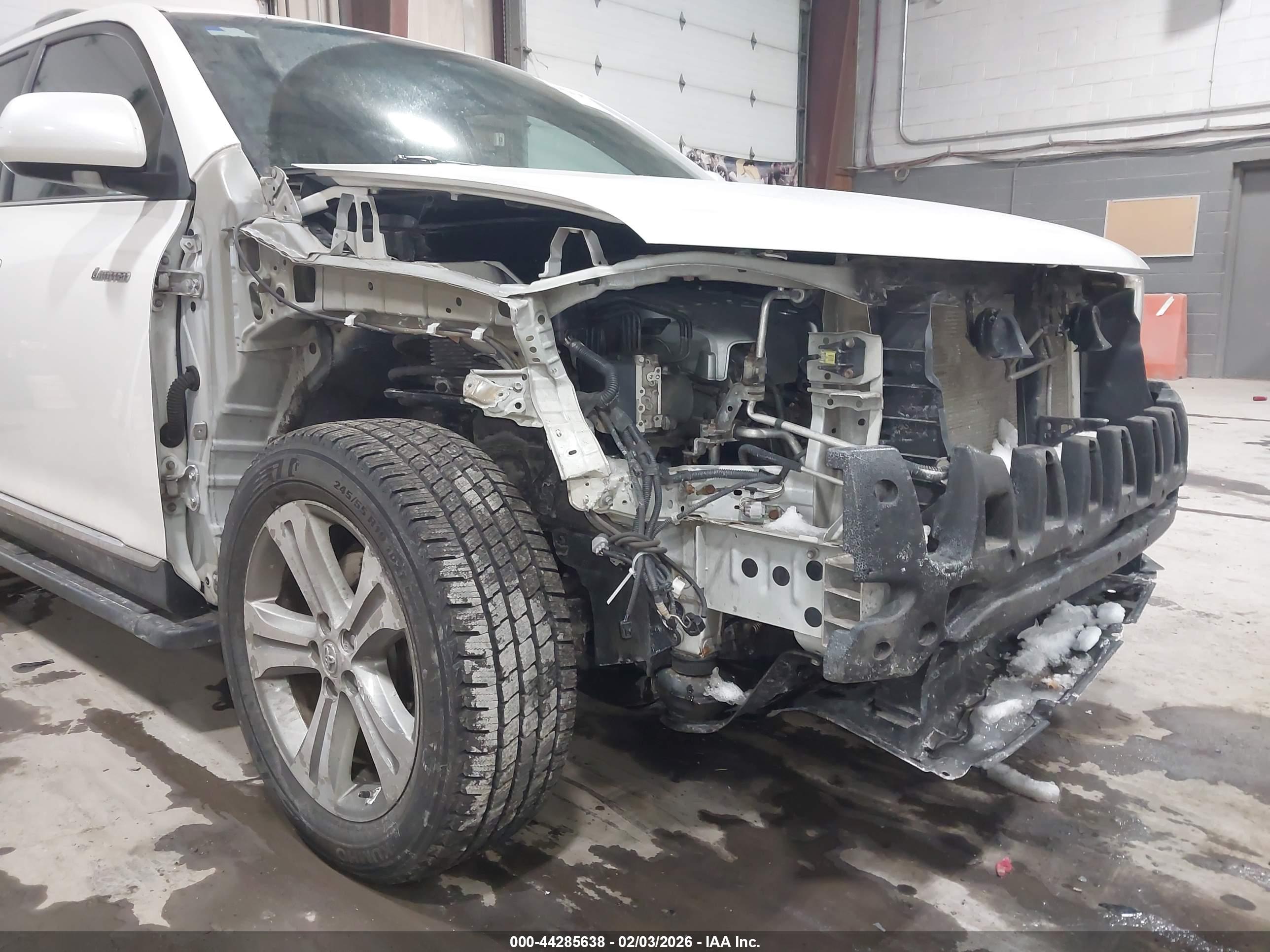 TOYOTA HIGHLANDER image 6