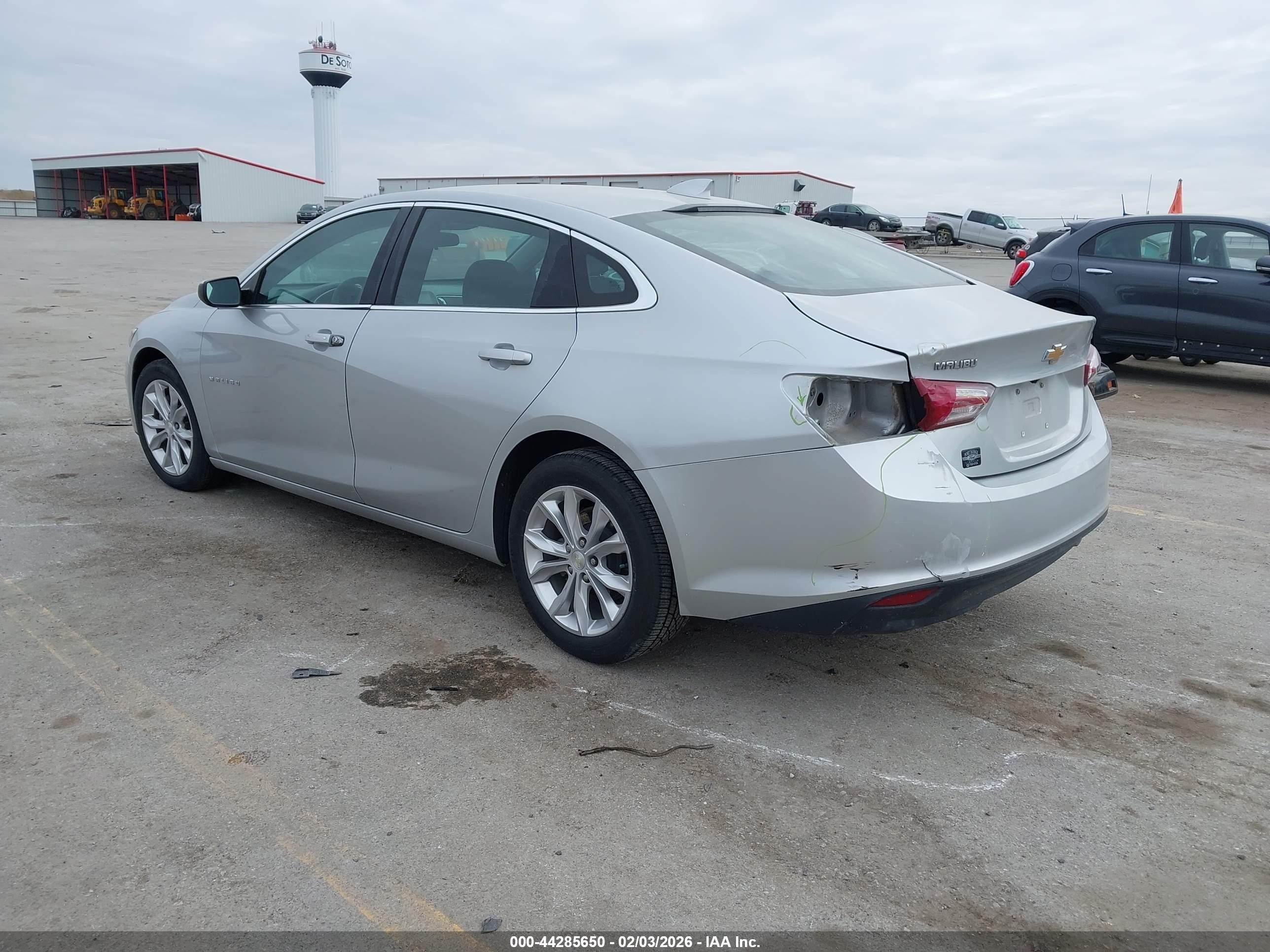 CHEVROLET MALIBU image 3