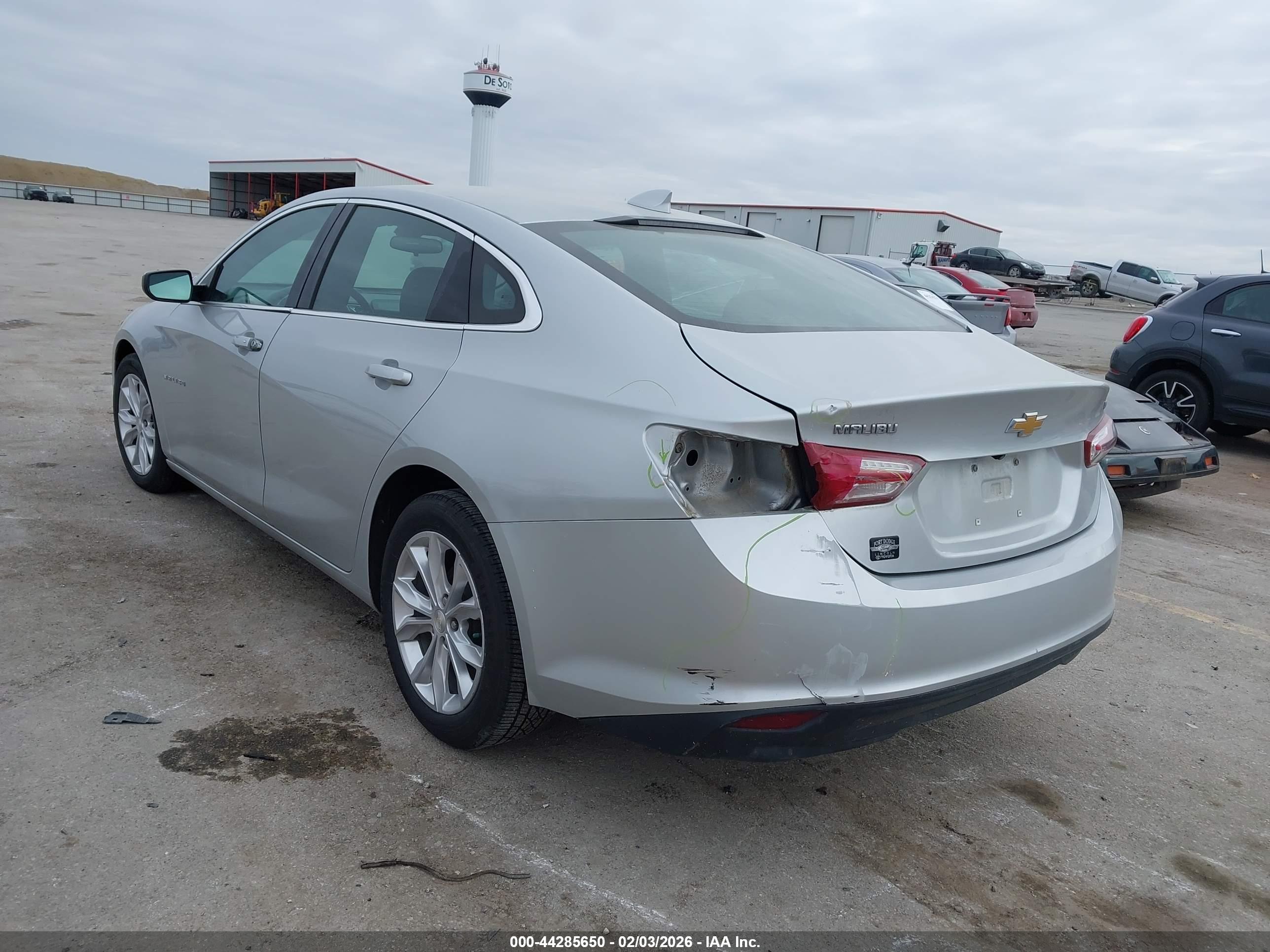 CHEVROLET MALIBU image 6