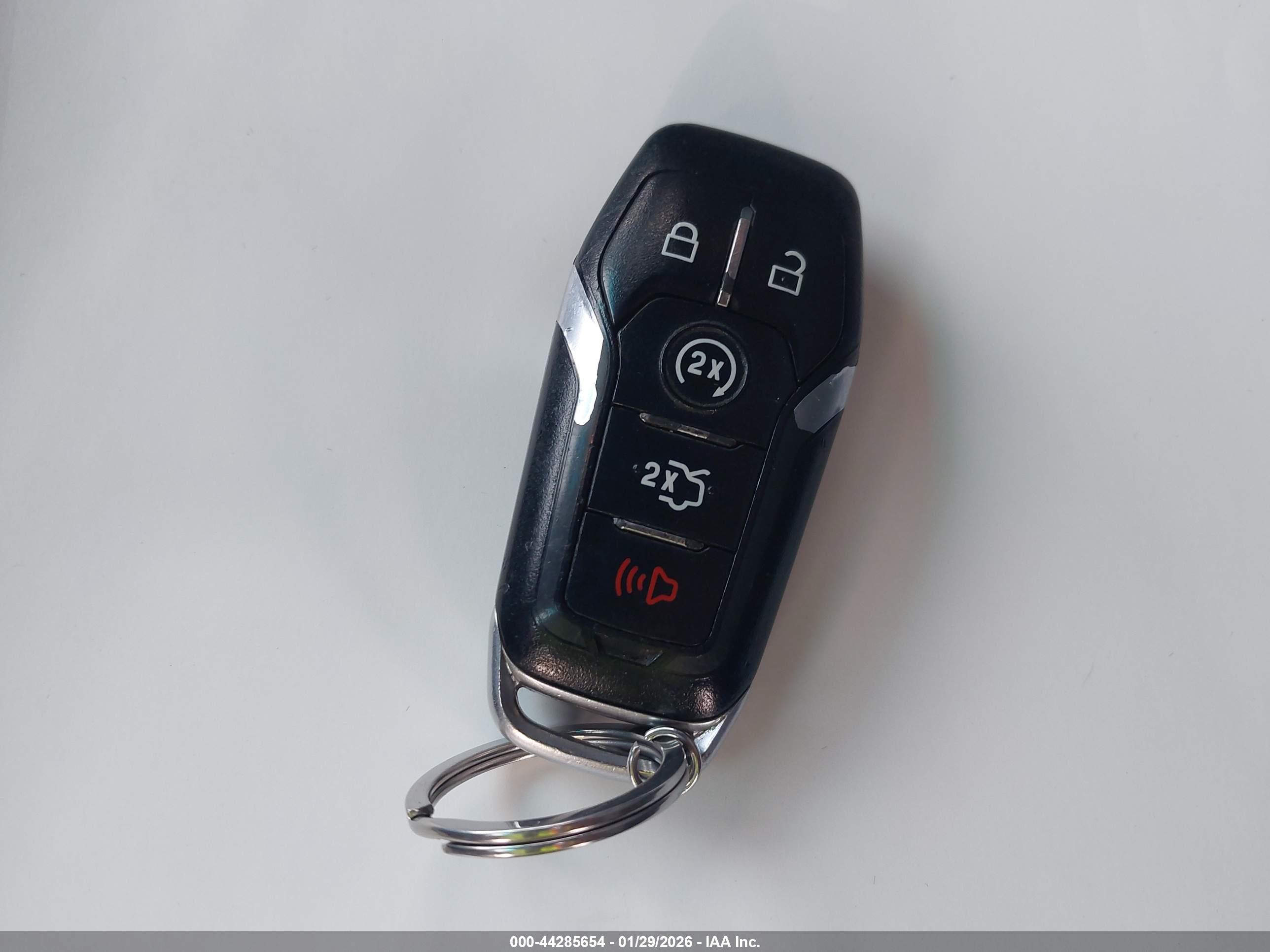 FORD EXPLORER image 11