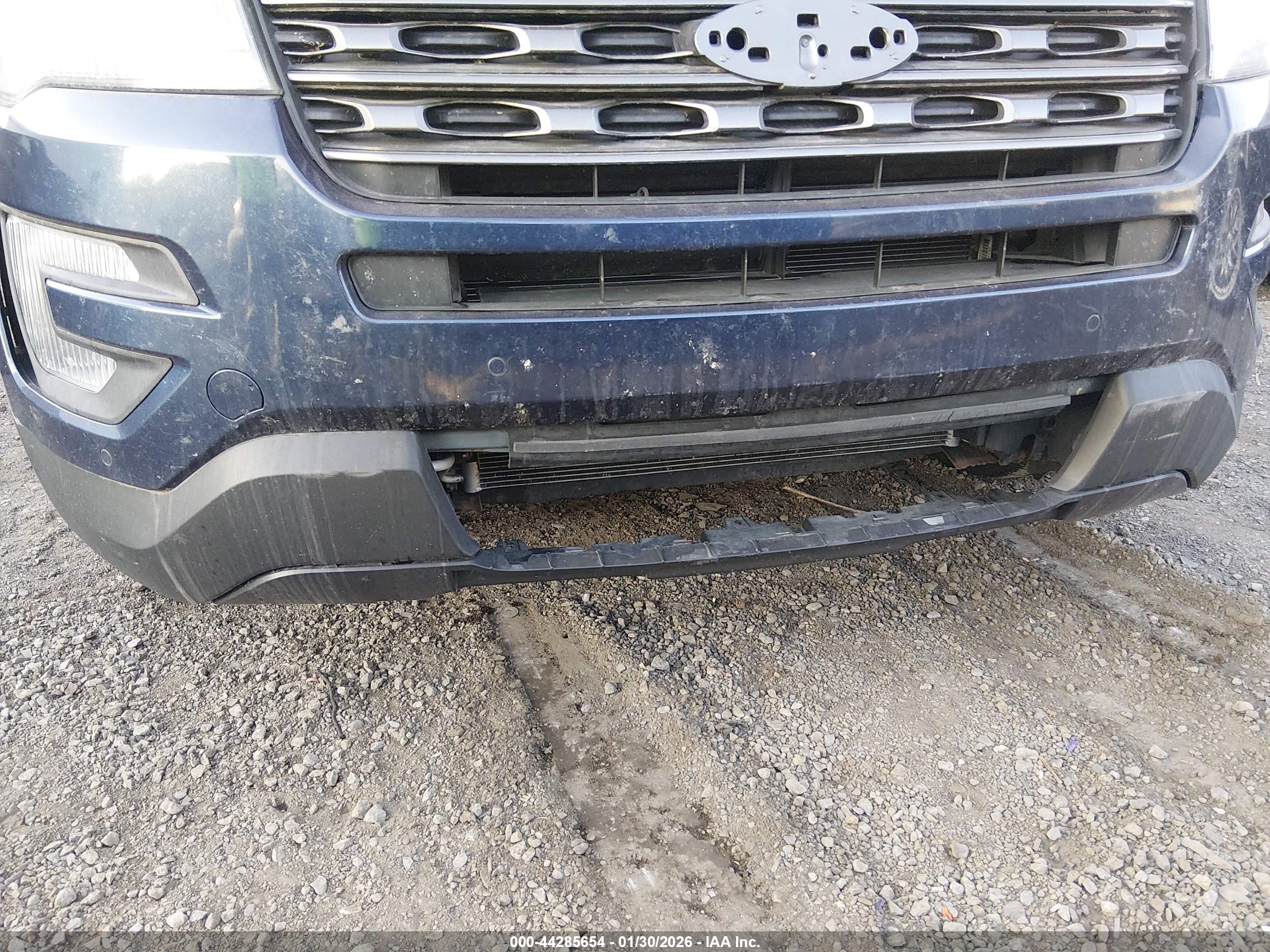 FORD EXPLORER image 6