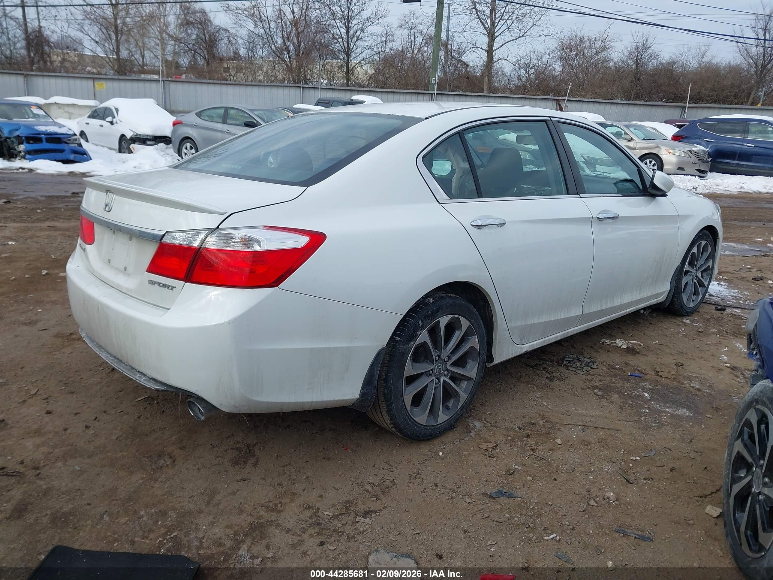 HONDA ACCORD image 4