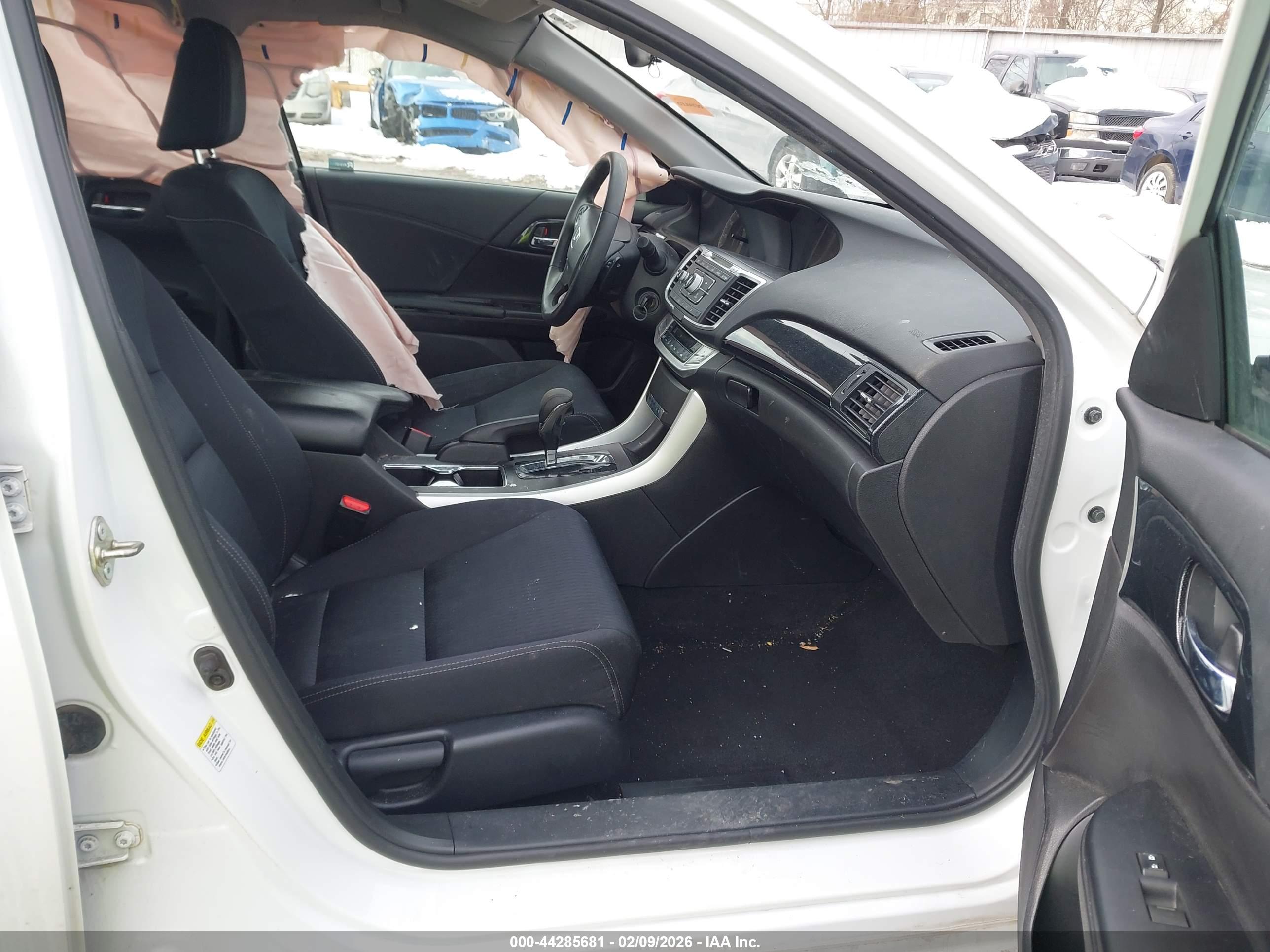 HONDA ACCORD image 5