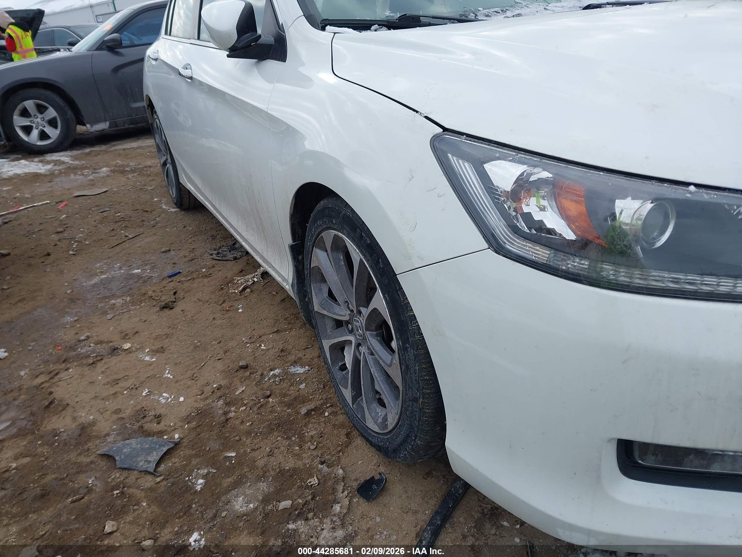 HONDA ACCORD image 6