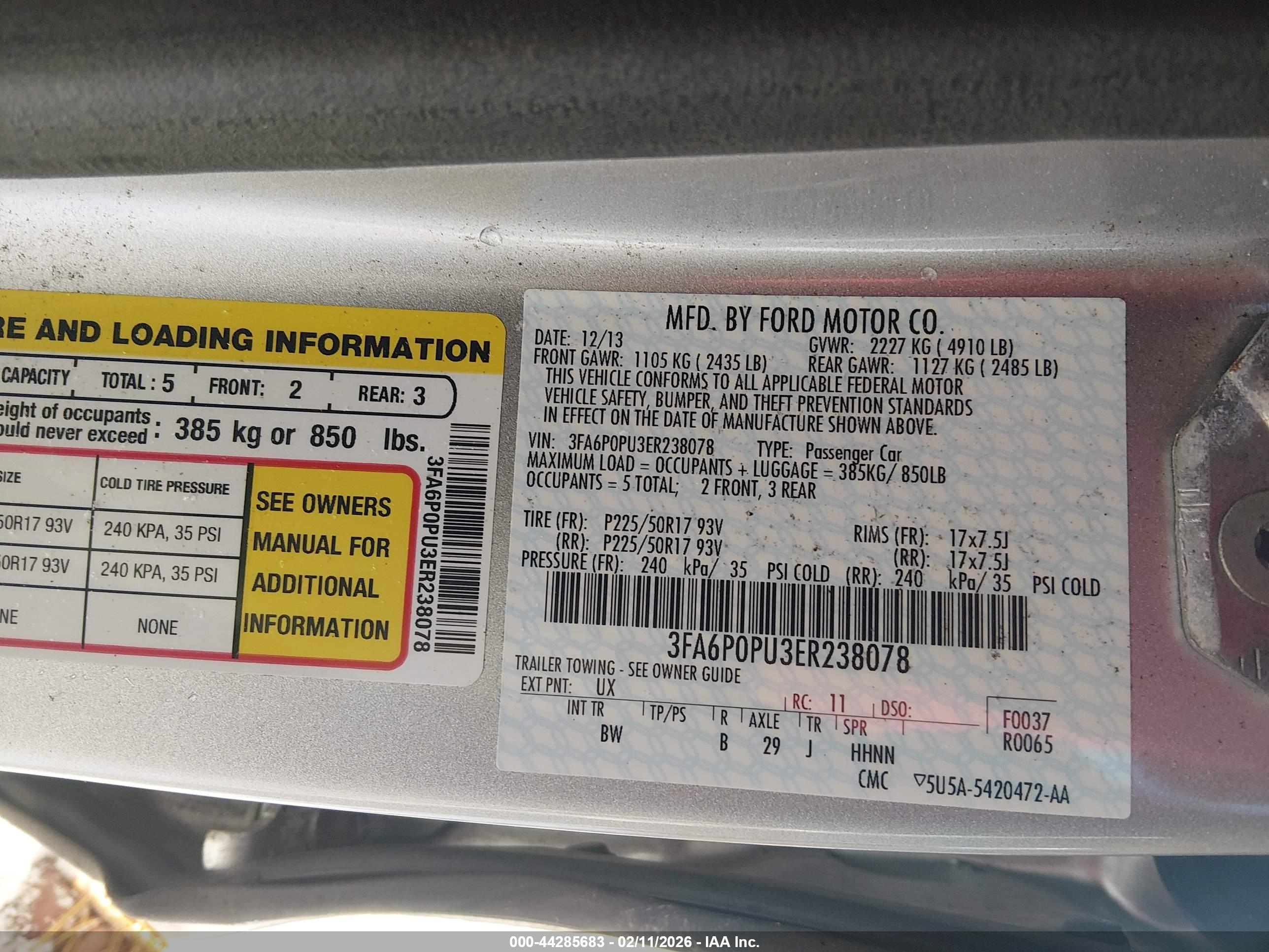 FORD FUSION image 9