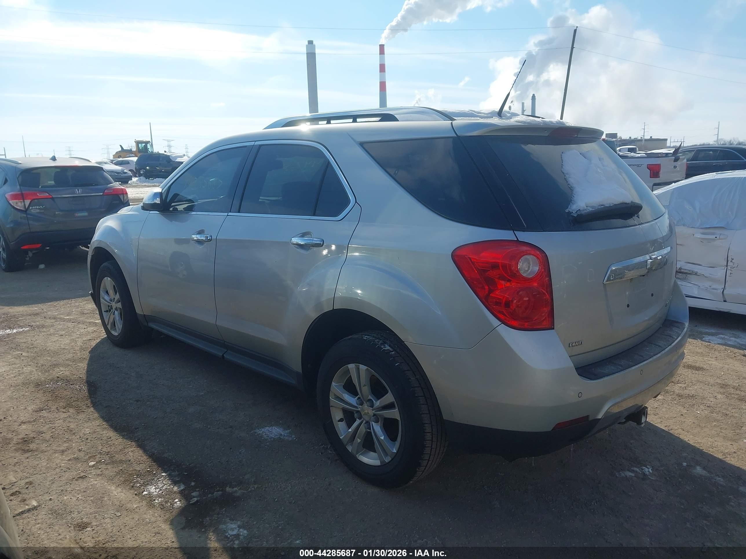 CHEVROLET EQUINOX image 3