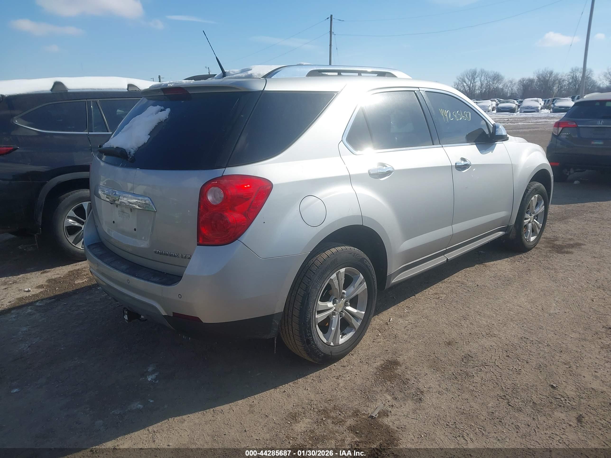 CHEVROLET EQUINOX image 4