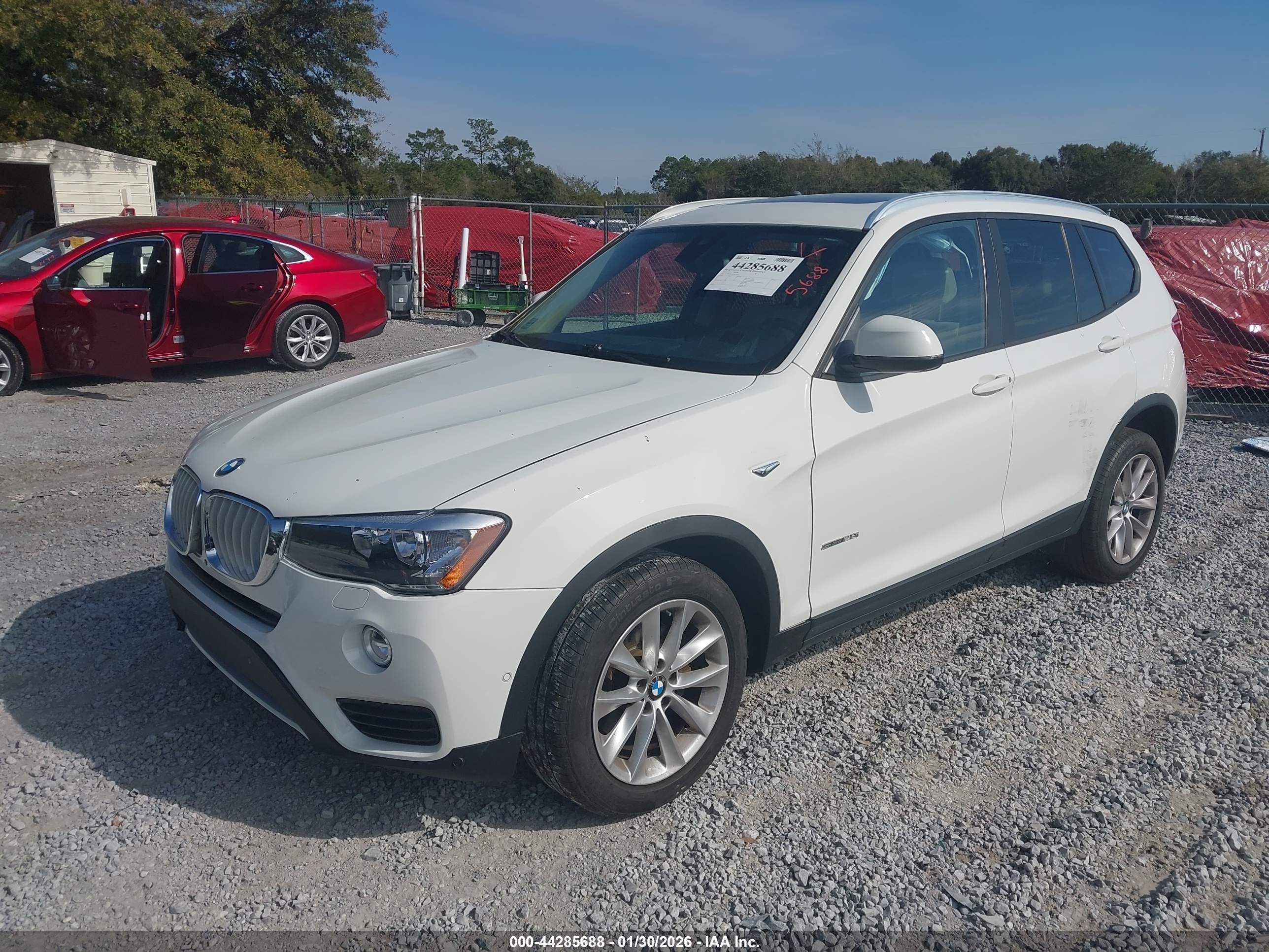 BMW X3 image 2