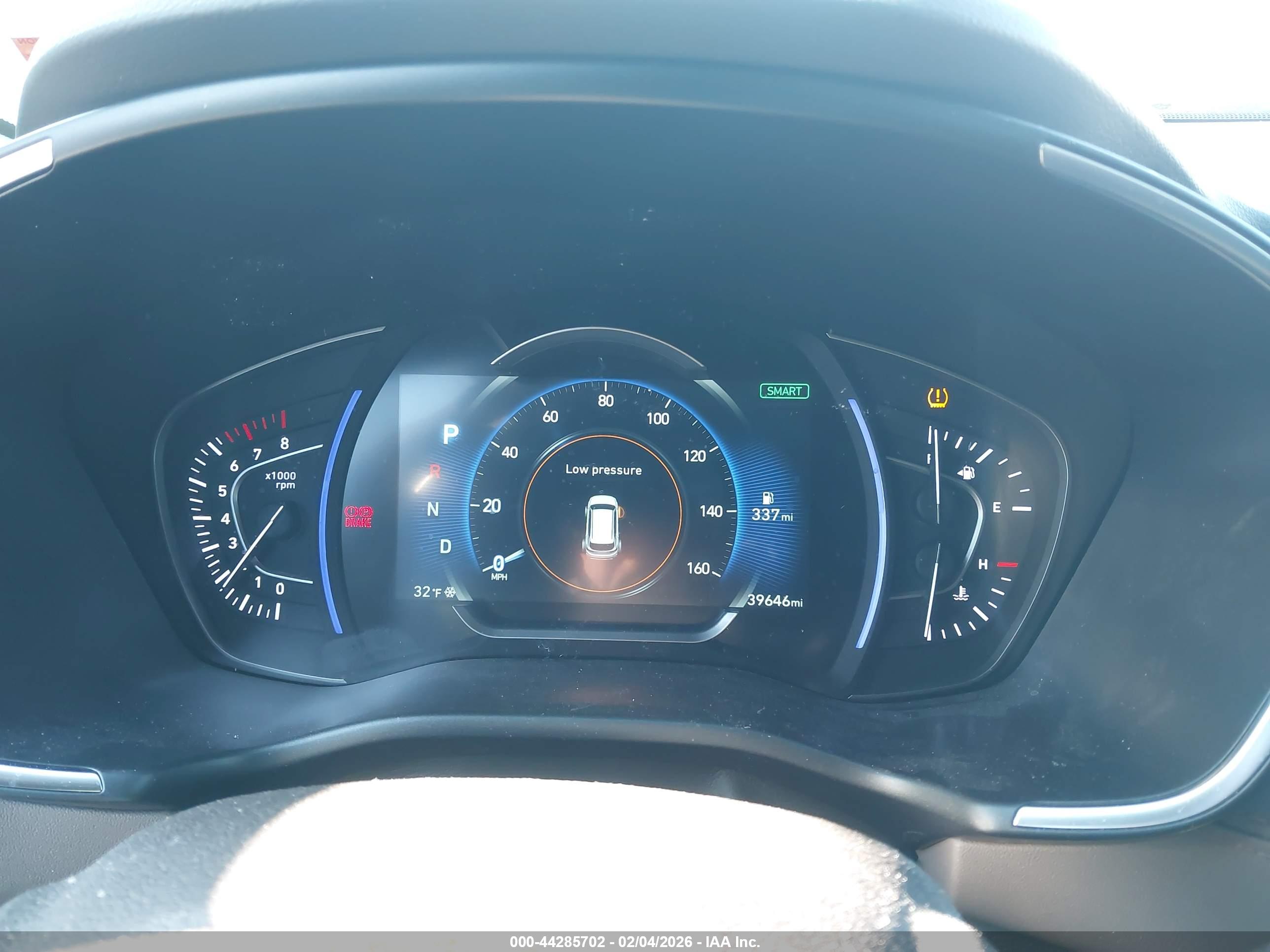 HYUNDAI SANTA image 7