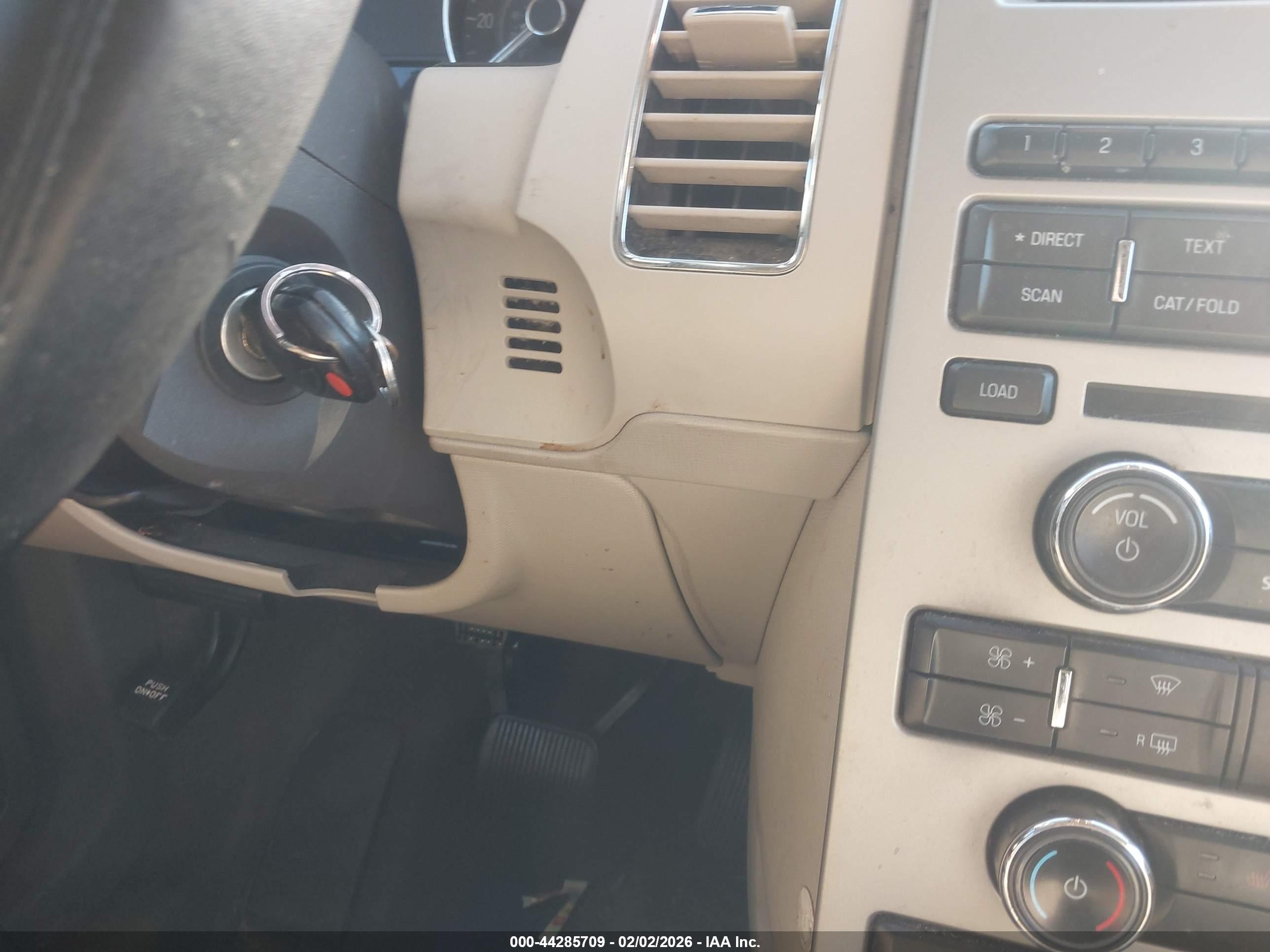 FORD FLEX image 11