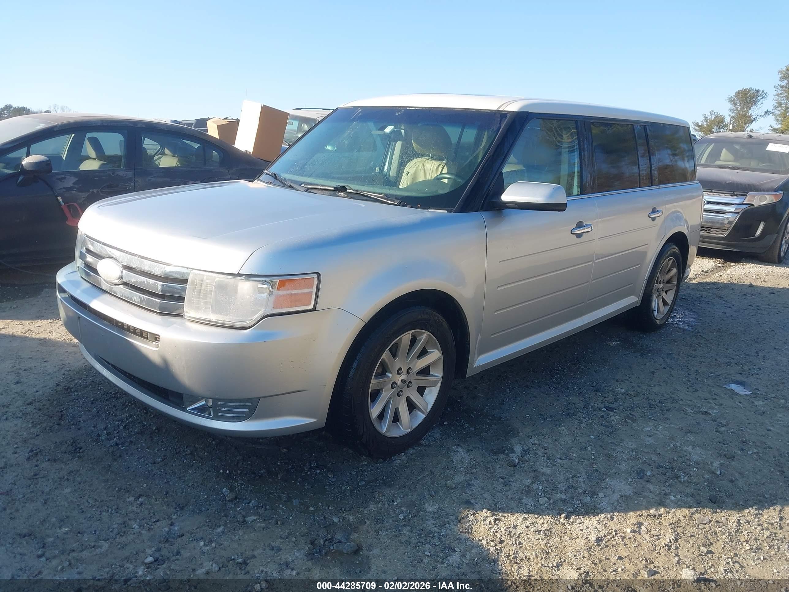 FORD FLEX image 2